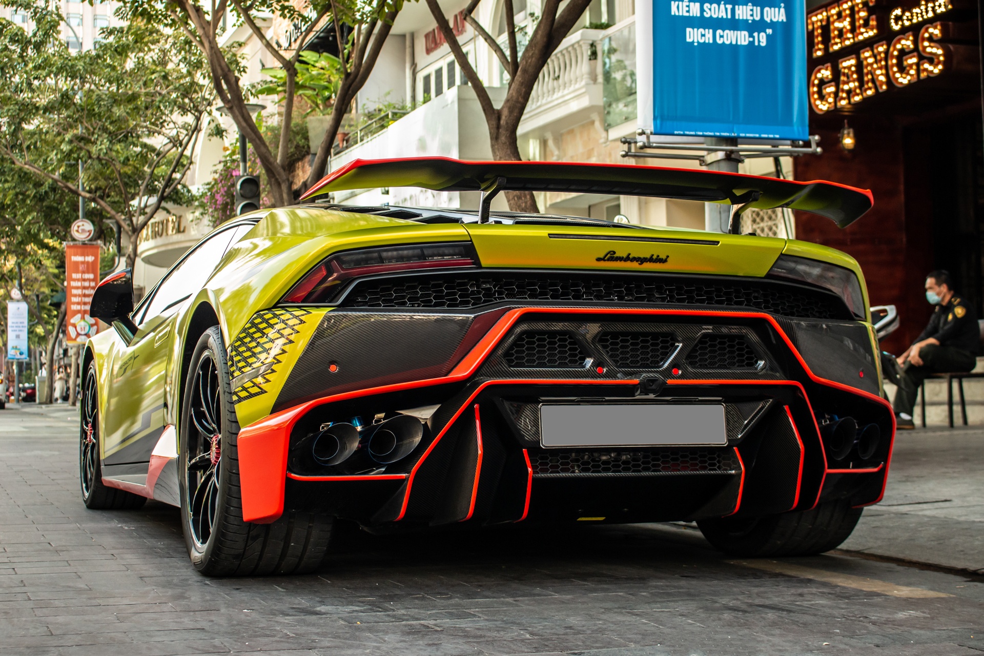 Lamborghini Huracan lam moi voi phong cach STO anh 17