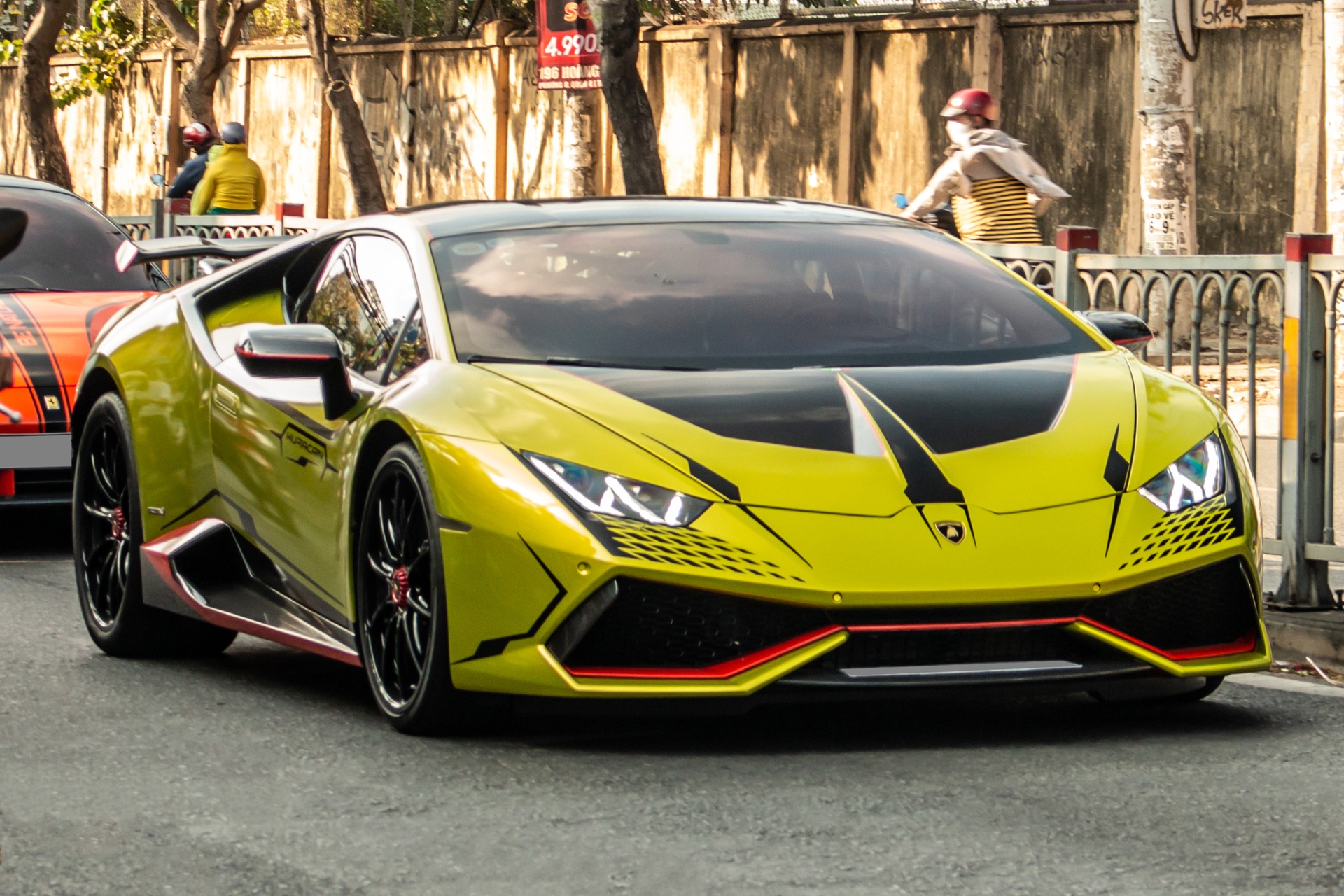 Lamborghini Huracan anh 1