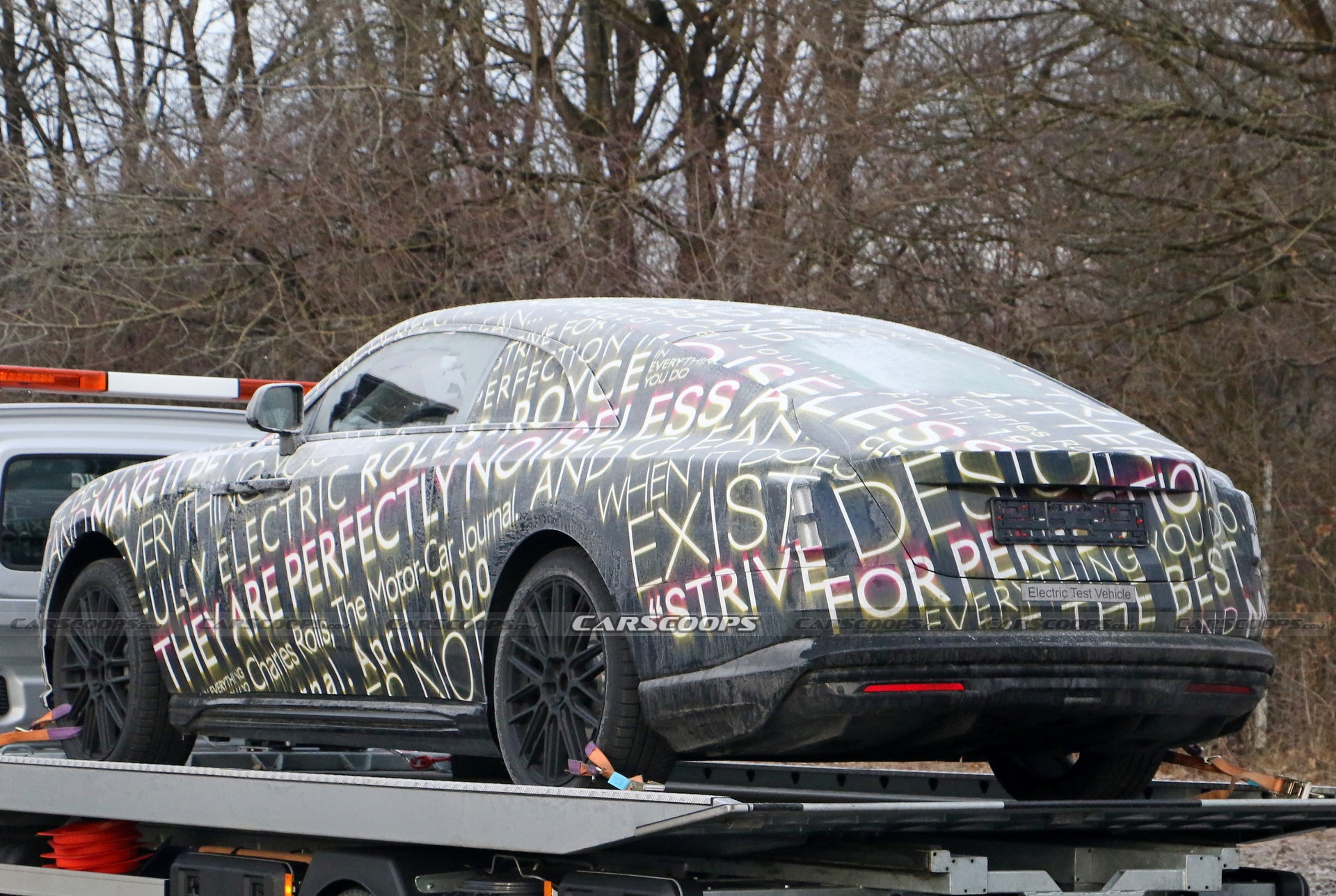 Rolls-Royce Spectre lo dien anh 3