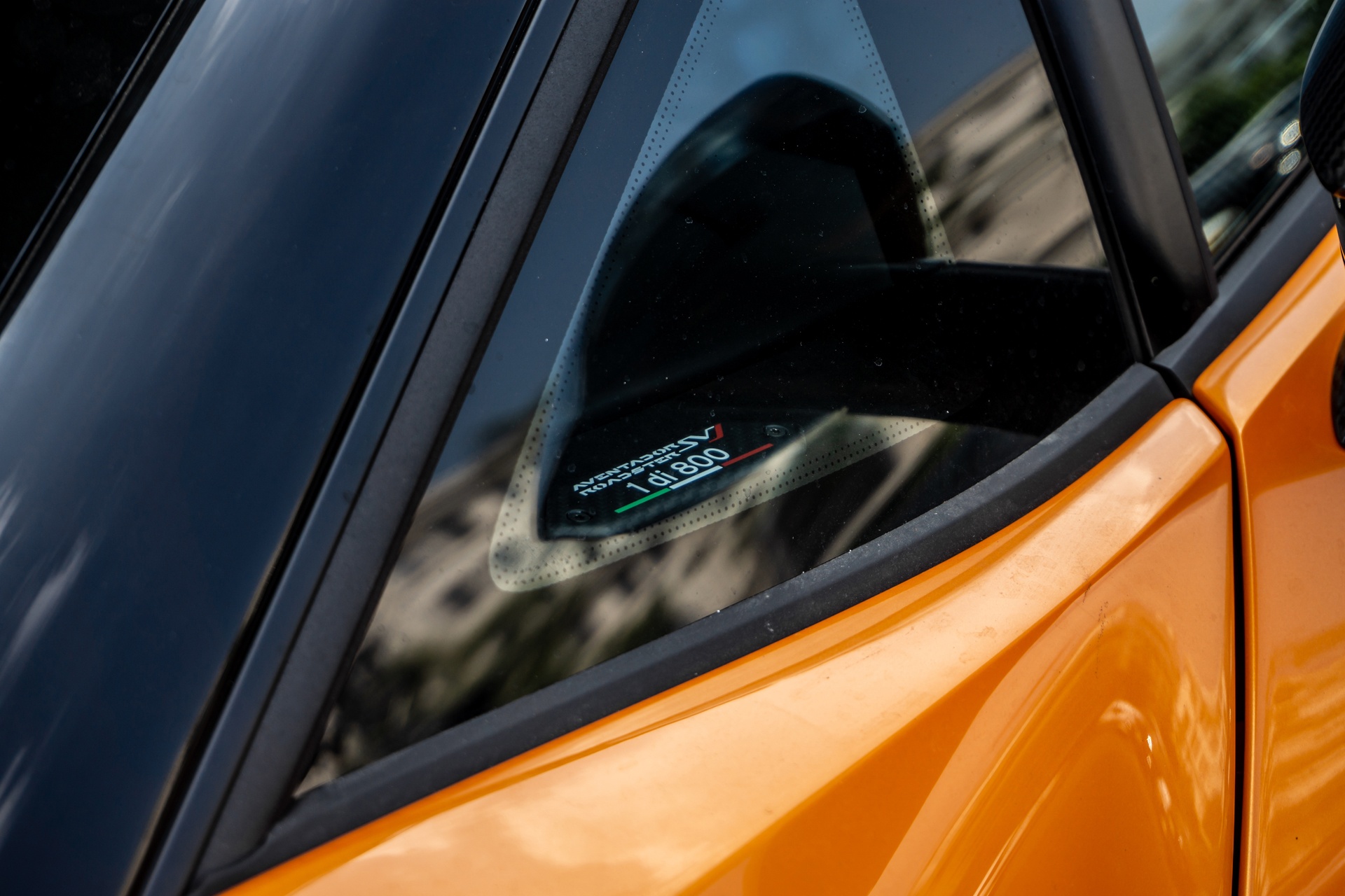 Lamborghini Aventador SVJ Roadster mau cam anh 5