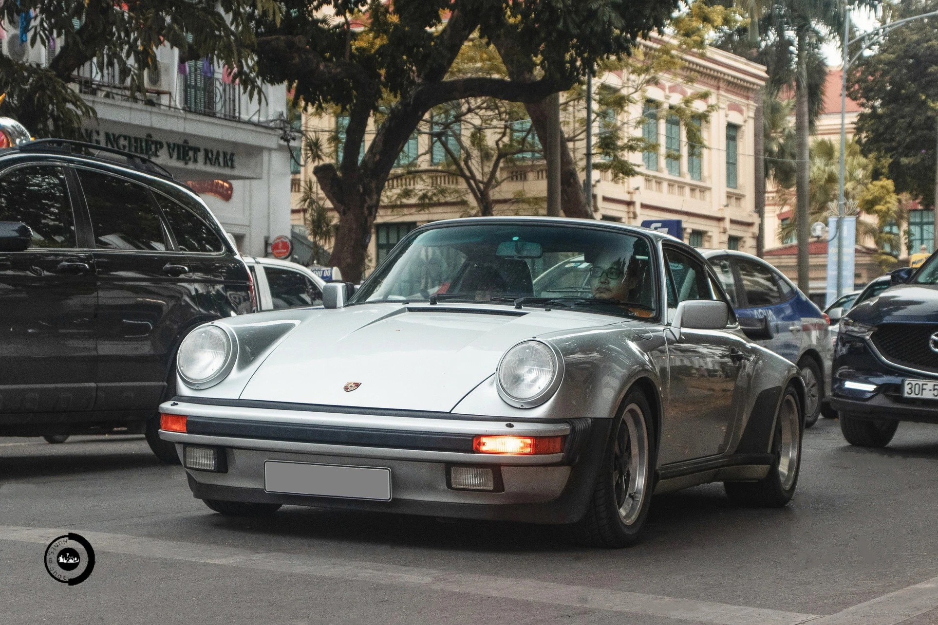 Ong Dang Le Nguyen Vu tau Porsche 930 Turbo anh 5