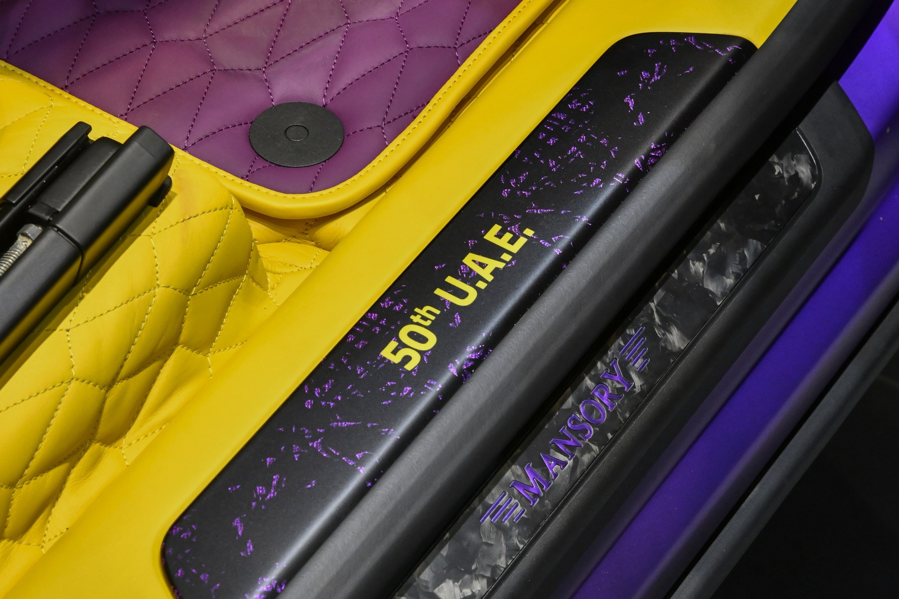 Mansory ra mat ban do cho thi truong UAE anh 7