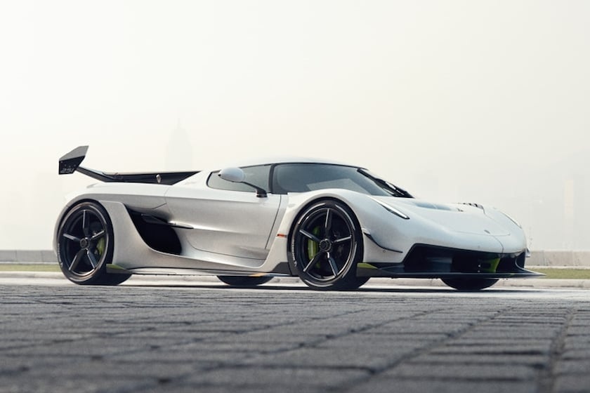Koenigsegg du kien ra mat mau hypercar moi vao nam nay hinh anh