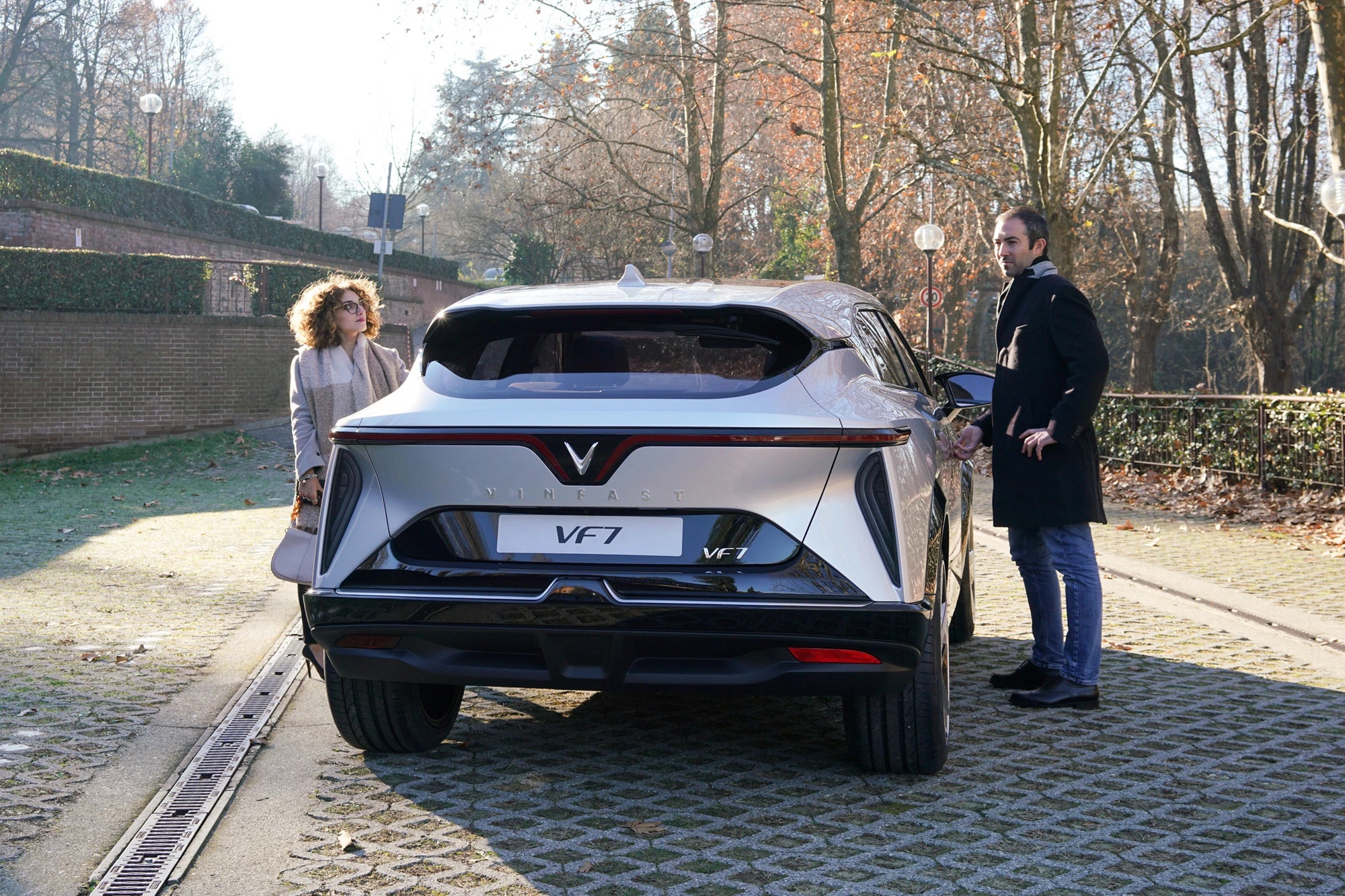 Xe dien va tam anh huong den nganh cong nghiep oto anh 5