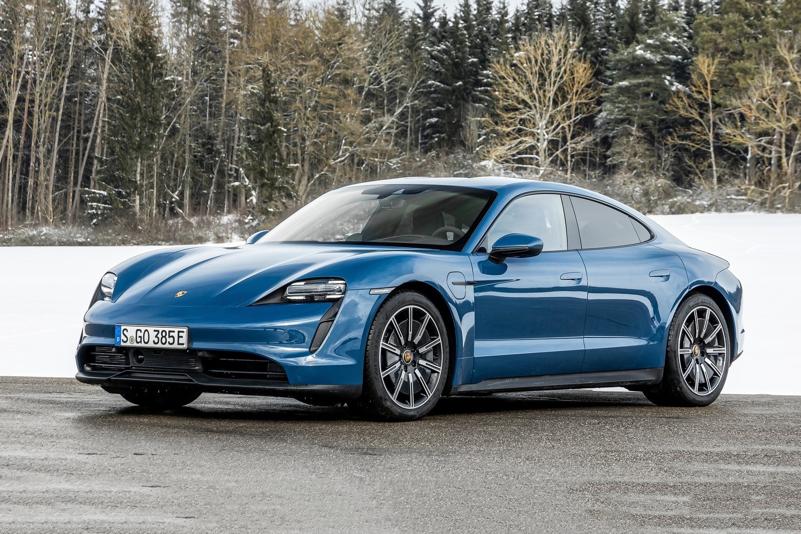 Porsche Taycan anh 7