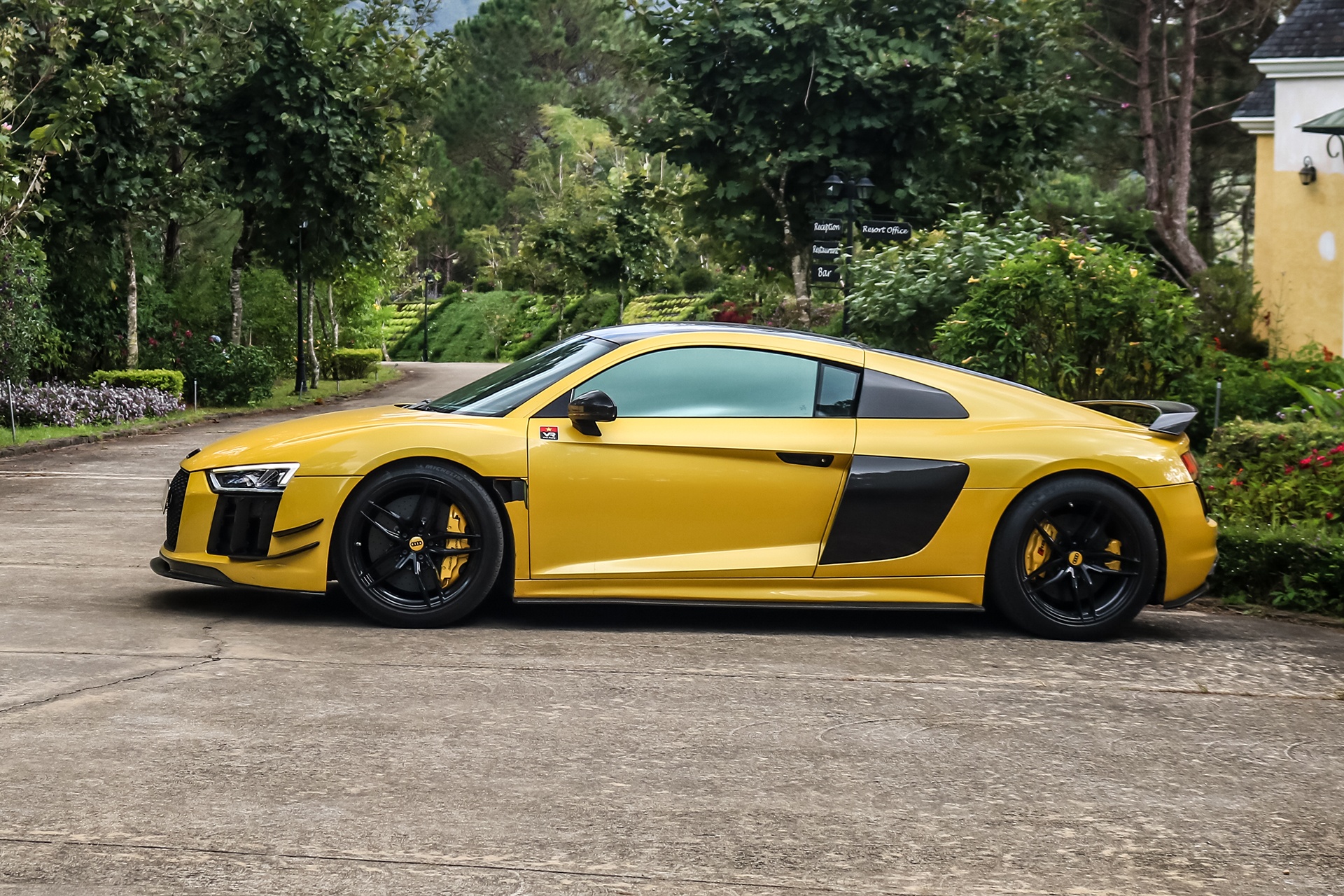 trai nghiem sieu xe anh 18