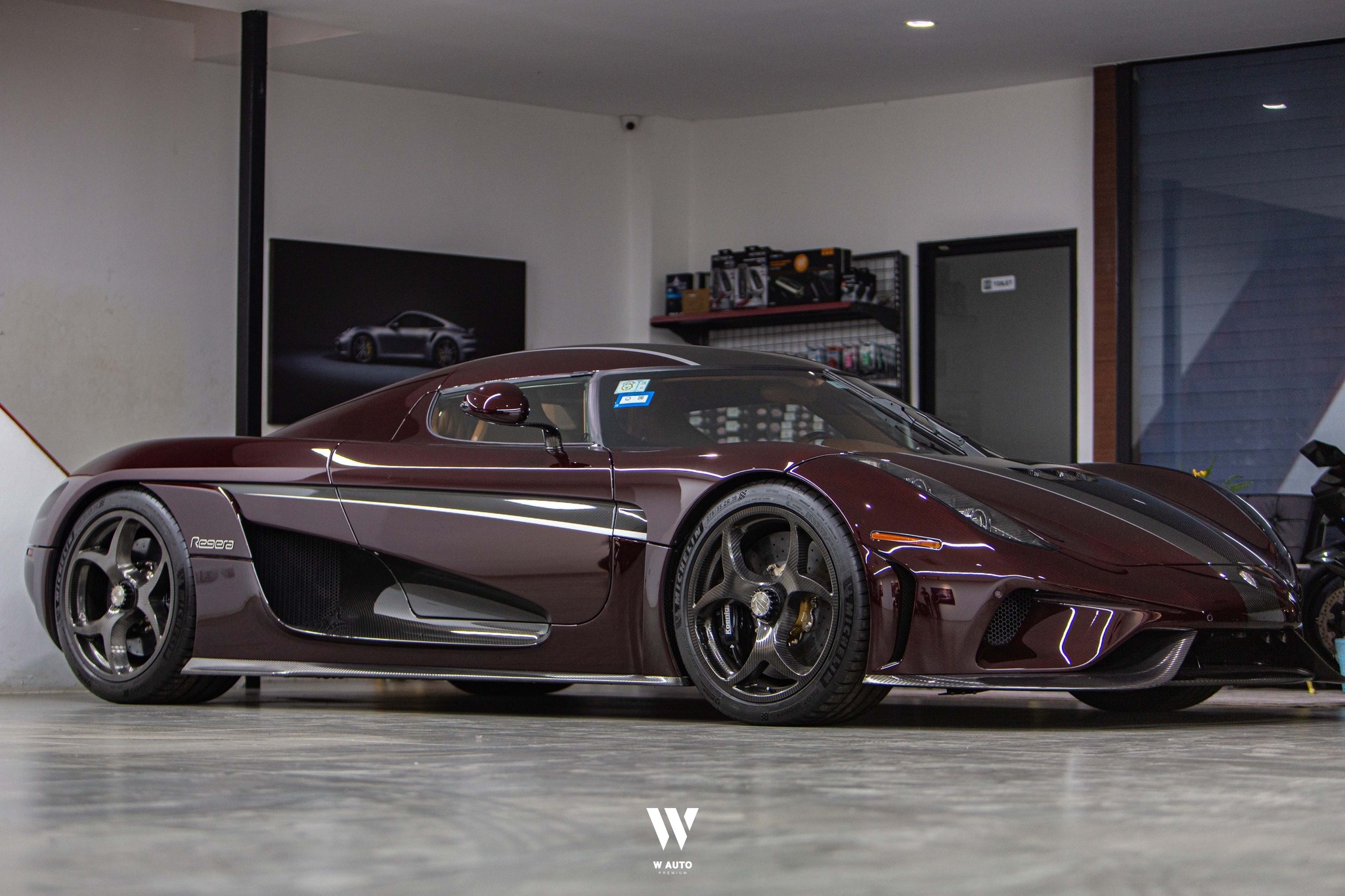 Koenigsegg Regera duoc dua ve Viet Nam hinh anh