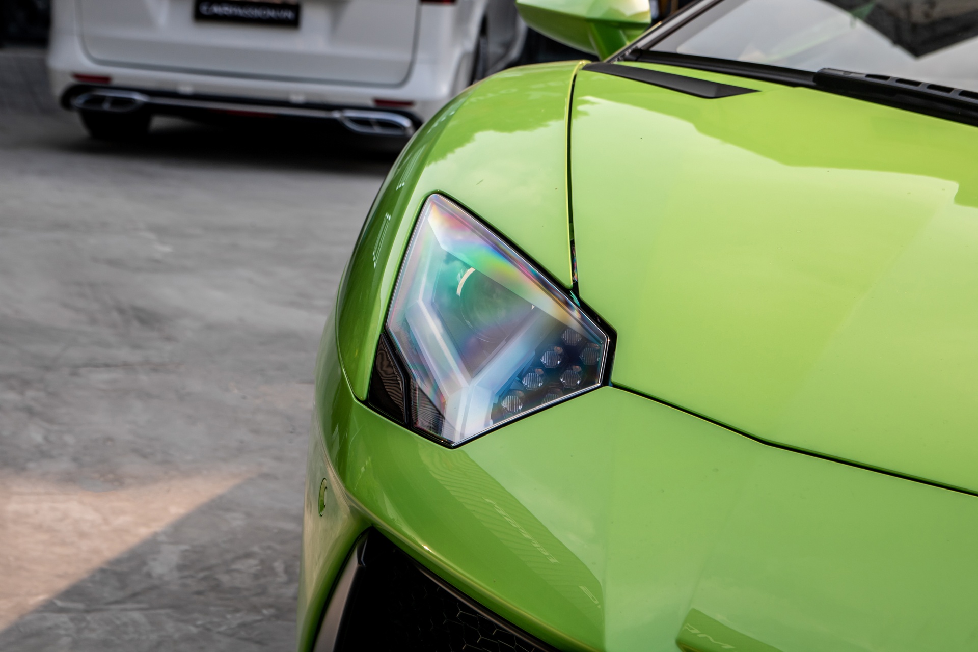 Lamborghini Aventador Roadster mau doc tai TP.HCM anh 6