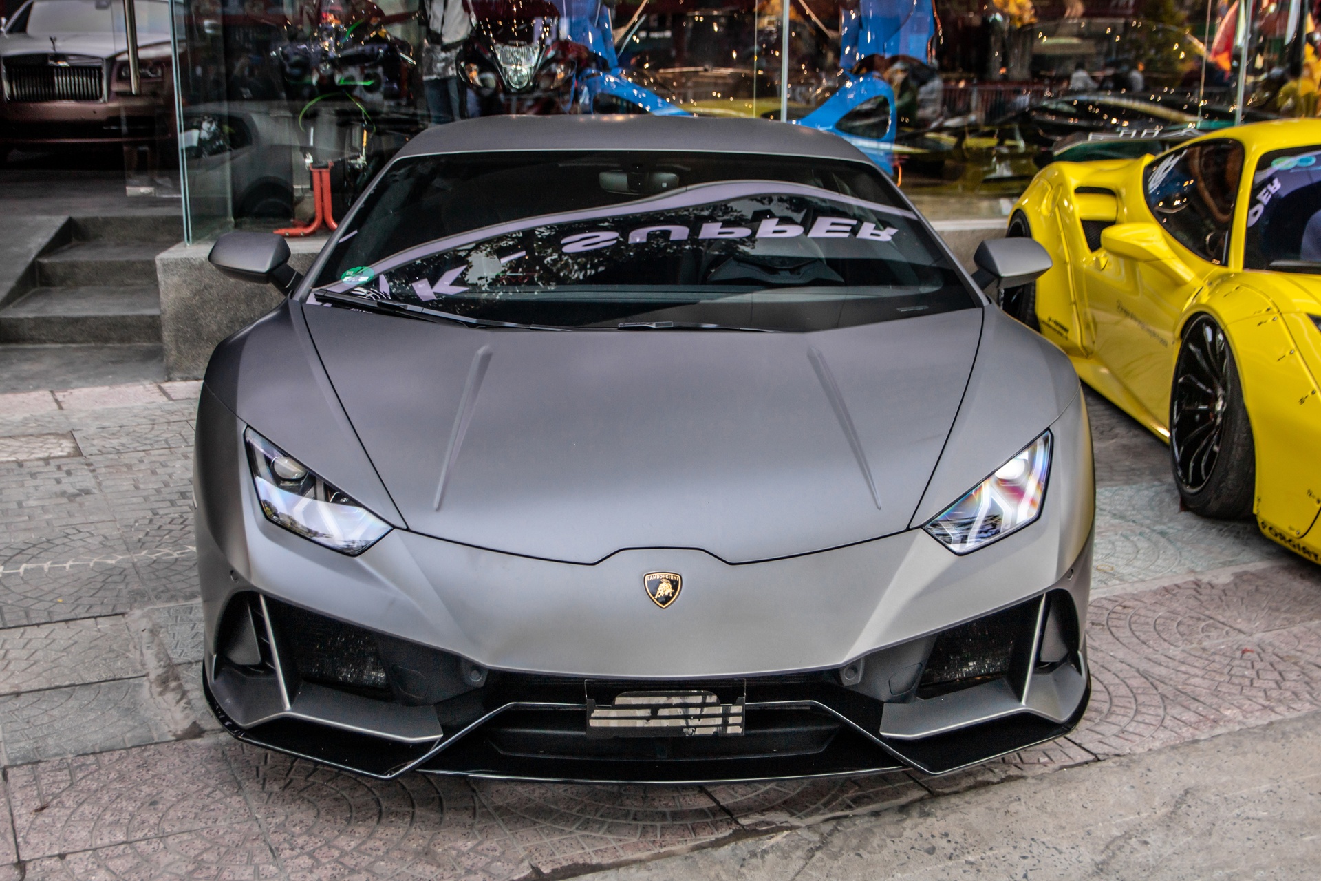 Lamborghini Huracan anh 17