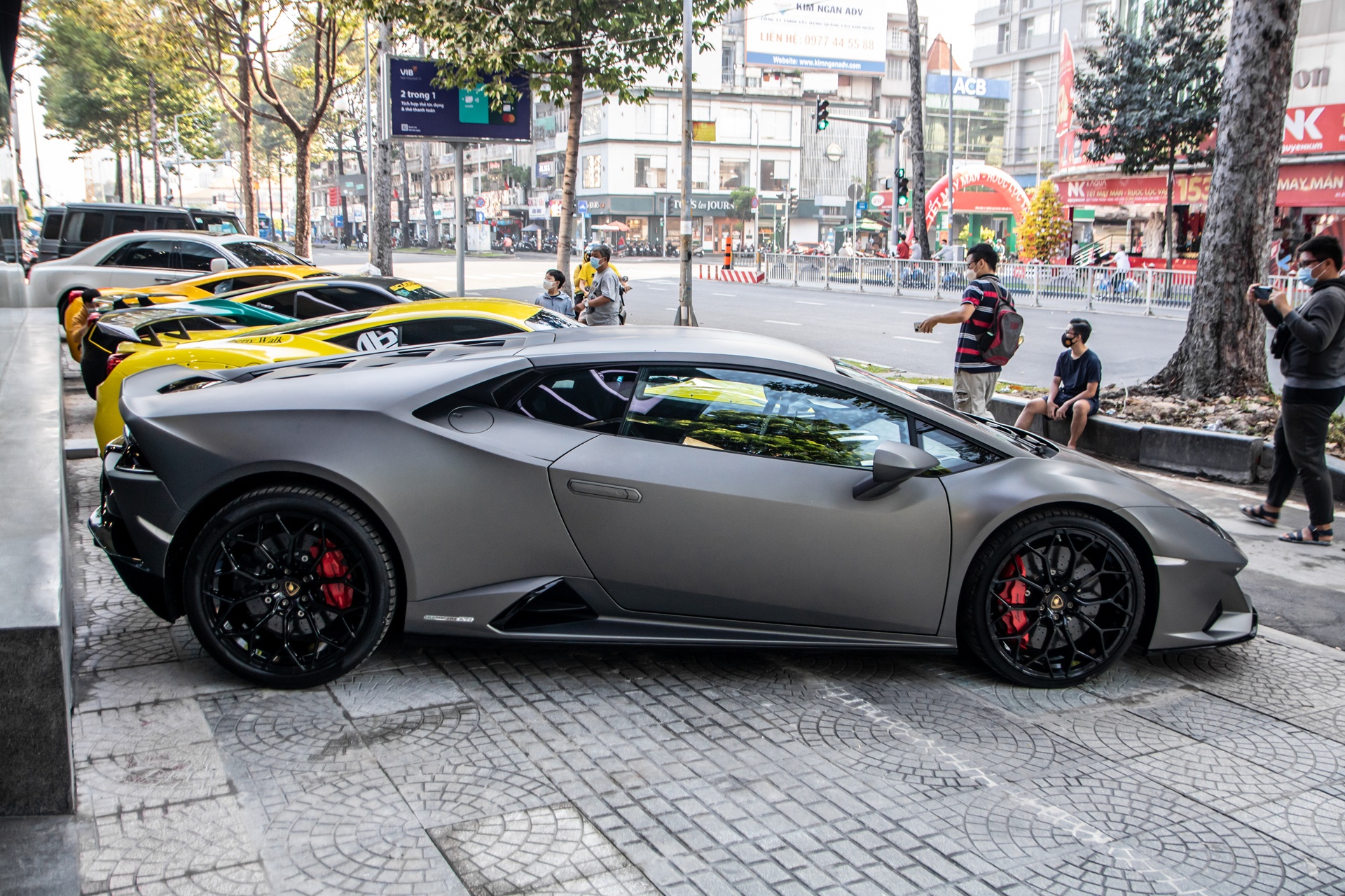 Lamborghini Huracan anh 18