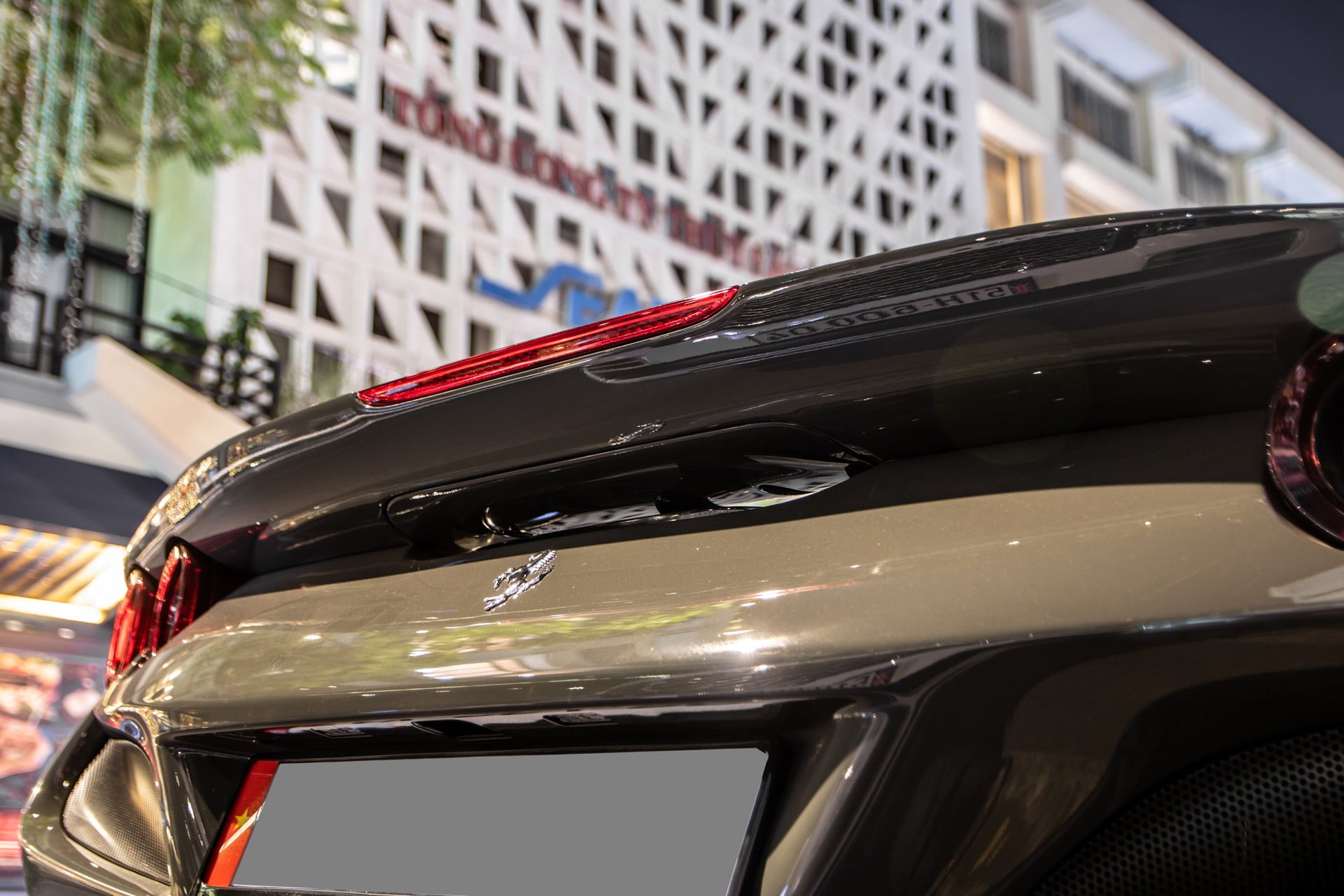 Ferrari F8 Tributo màu lạ ảnh 8 Ferrari F8 Tributo mau la anh 8