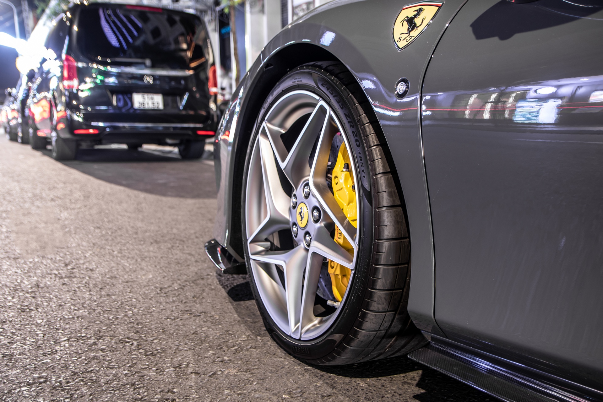 Ferrari F8 Tributo màu lạ ảnh 6 Ferrari F8 Tributo mau la anh 6