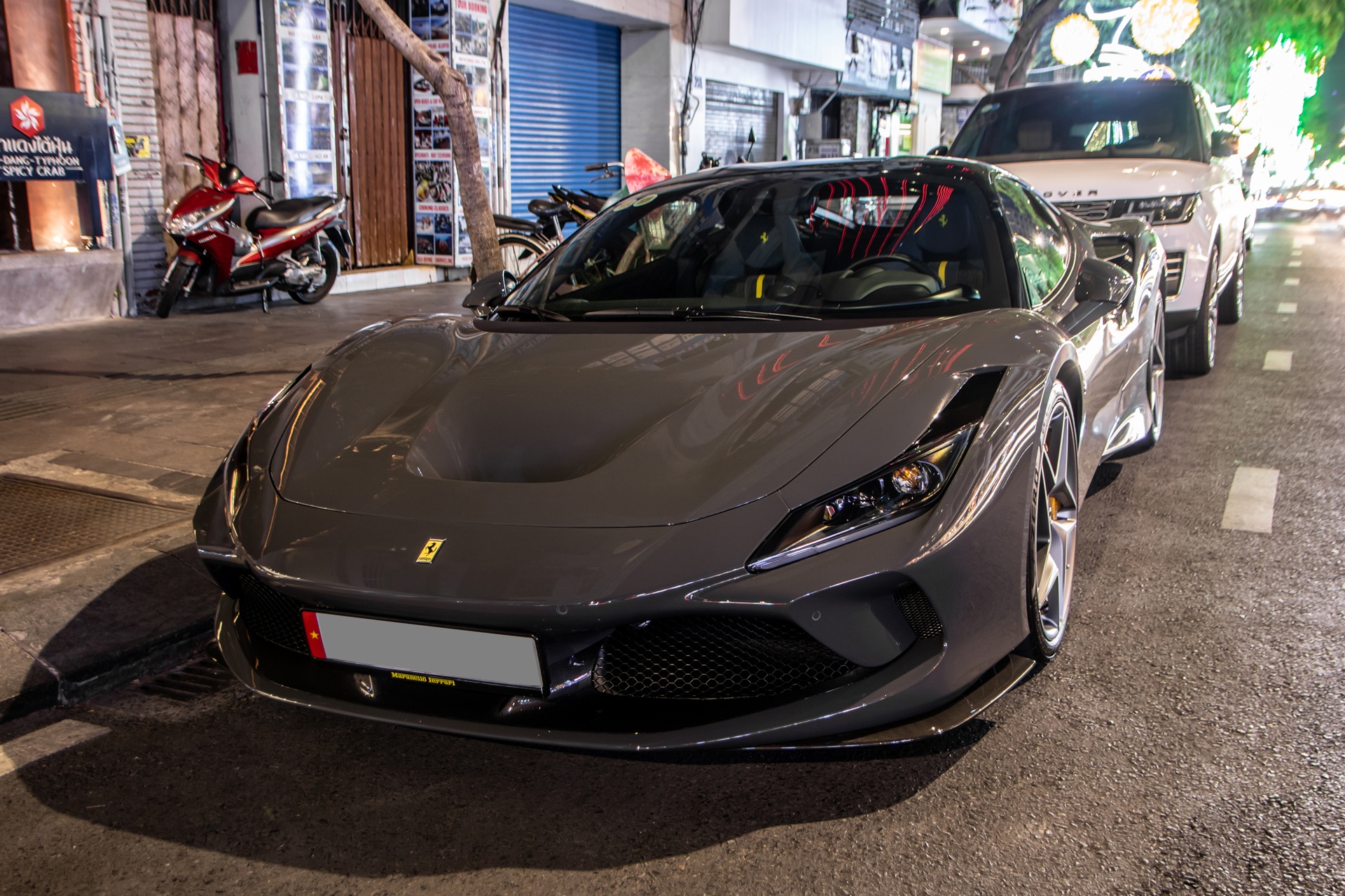 Ferrari F8 Tributo màu lạ ảnh 3 Ferrari F8 Tributo mau la anh 3