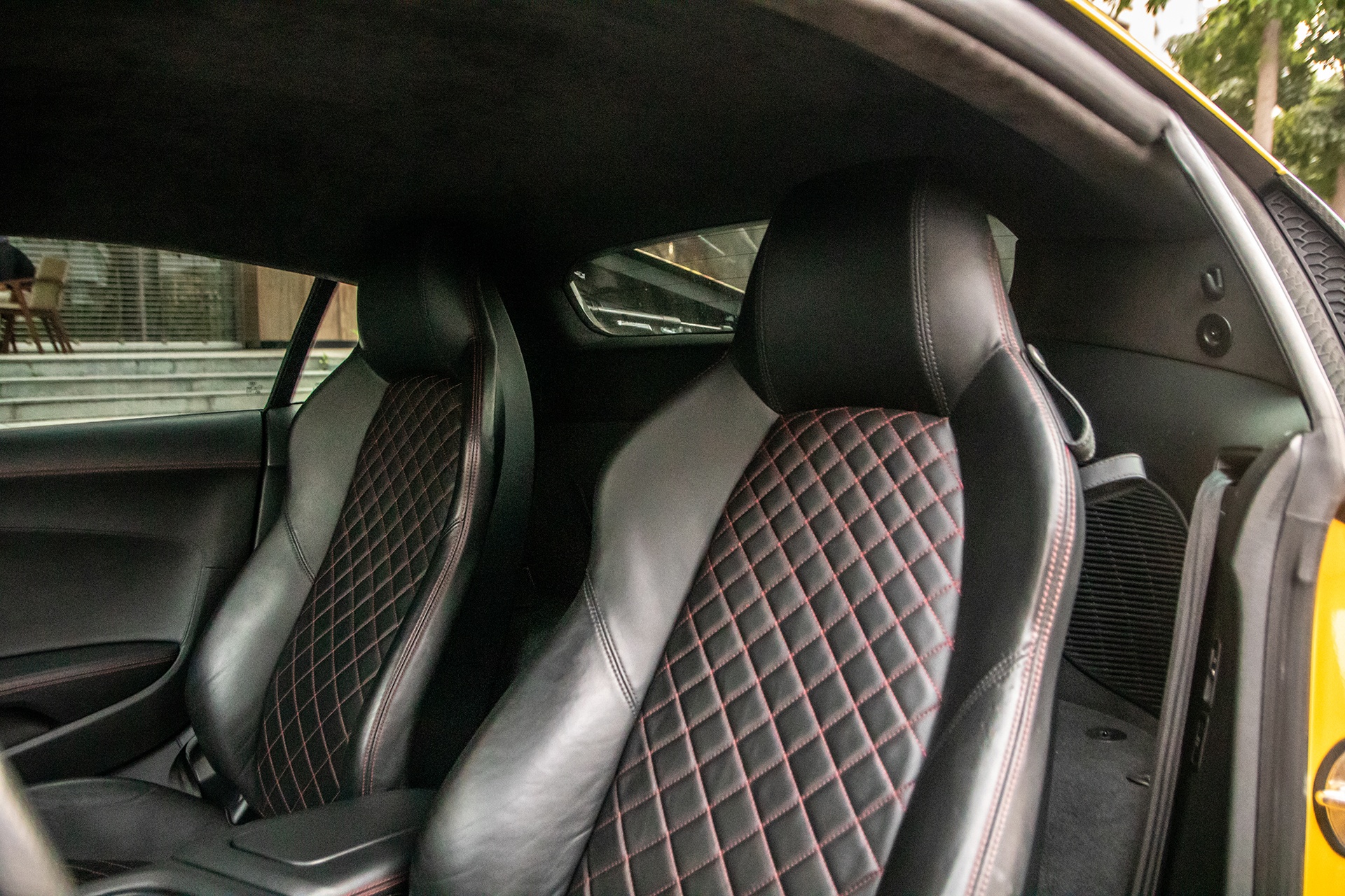 danh gia Audi R8 V10 Plus anh 8