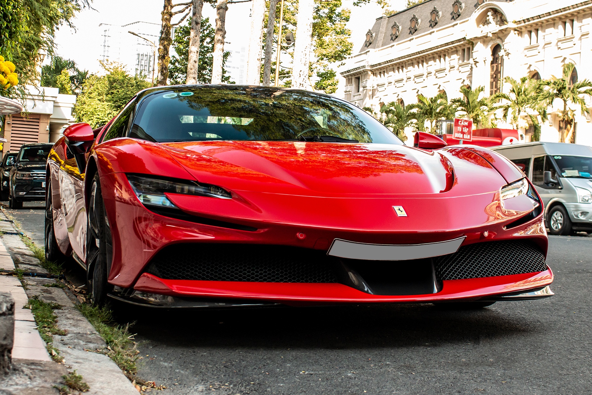 Ferrari SF90 Stradale thứ 5 tại Việt Nam ảnh 5 Ferrari SF90 Stradale thu 5 tai Viet Nam anh 5