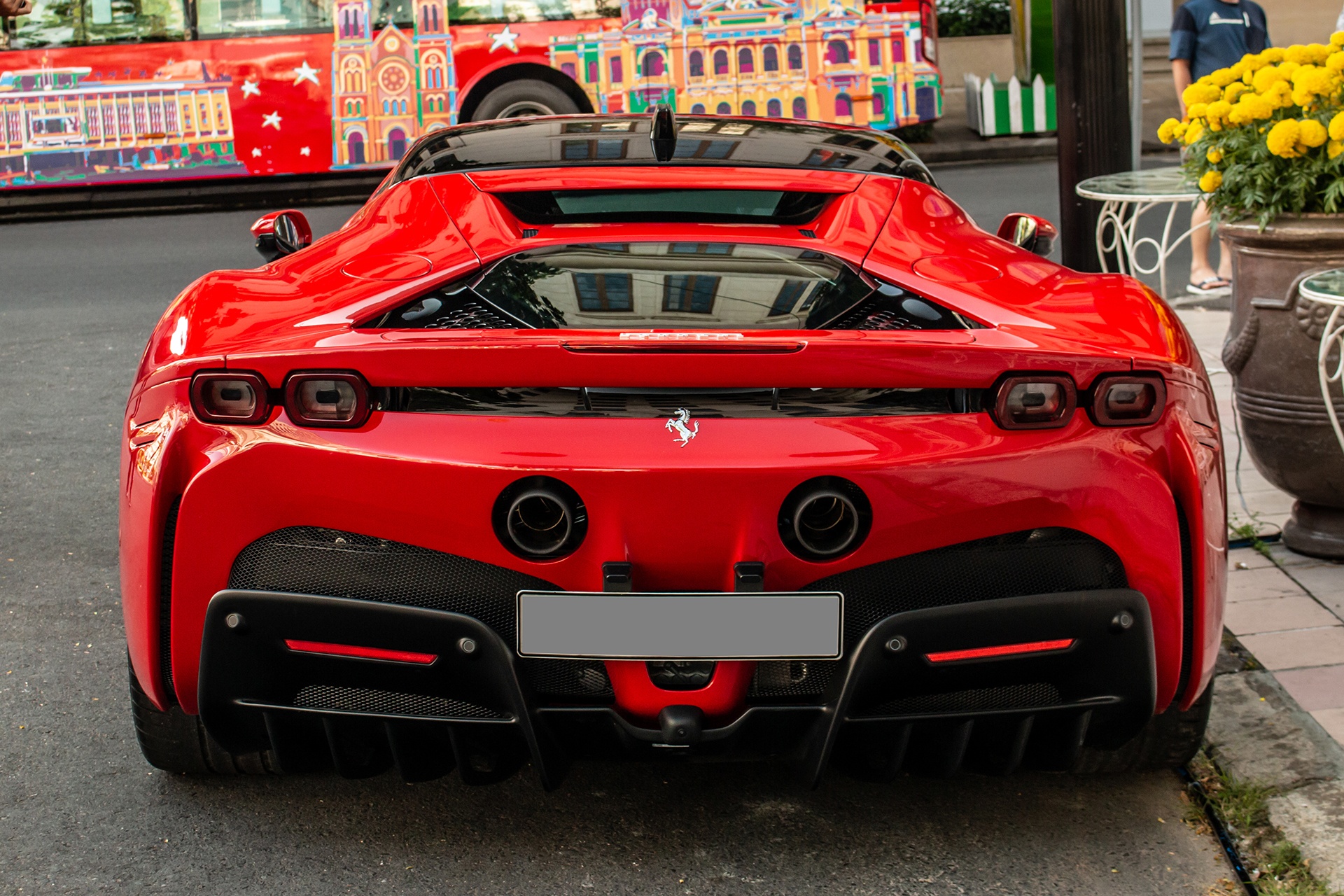 Ferrari SF90 Stradale thứ 5 tại Việt Nam ảnh 3 Ferrari SF90 Stradale thu 5 tai Viet Nam anh 3