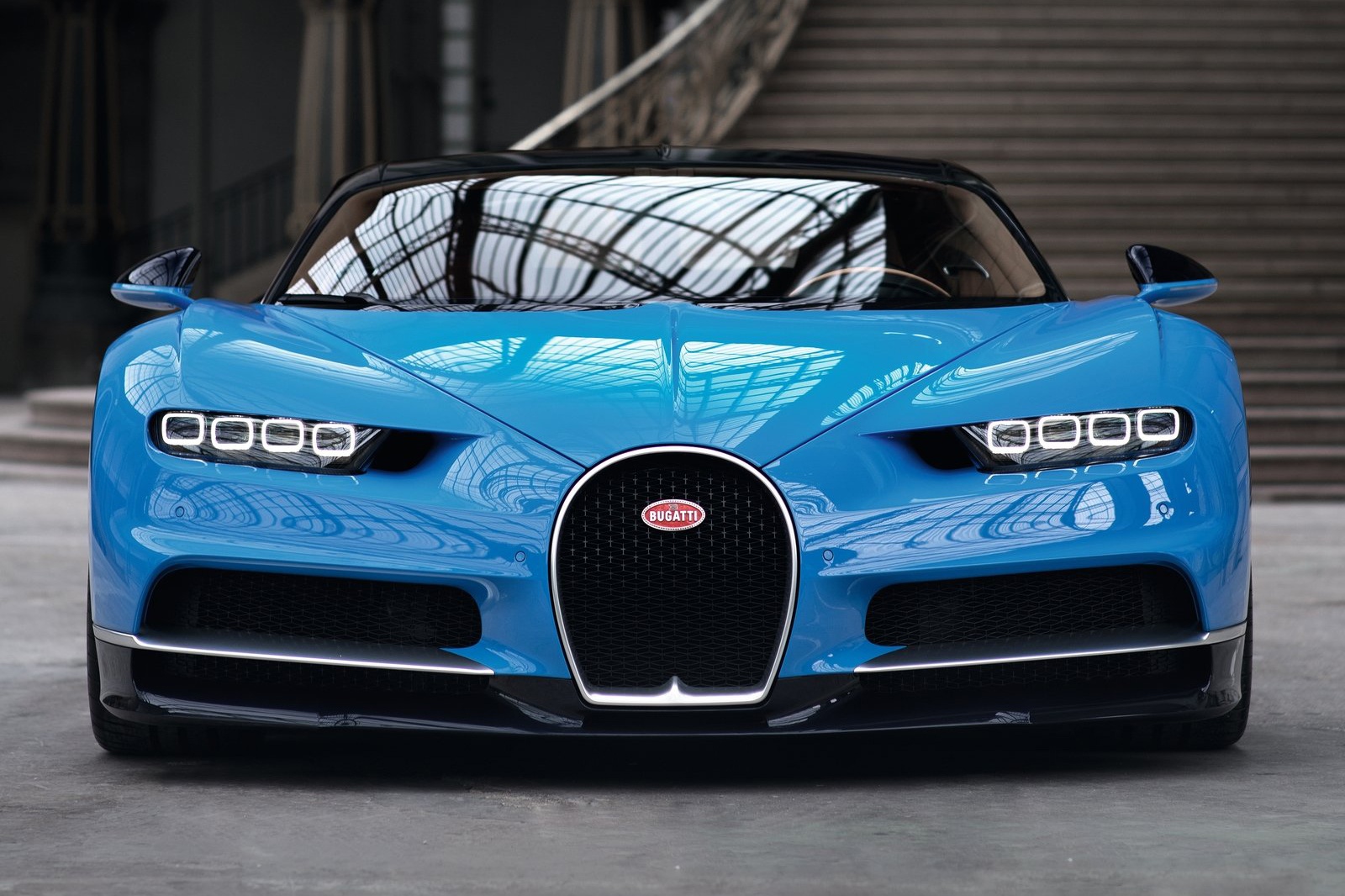Tuy chon mau son tren Bugatti Chiron co gia bang mot chiec Ferrari hinh anh