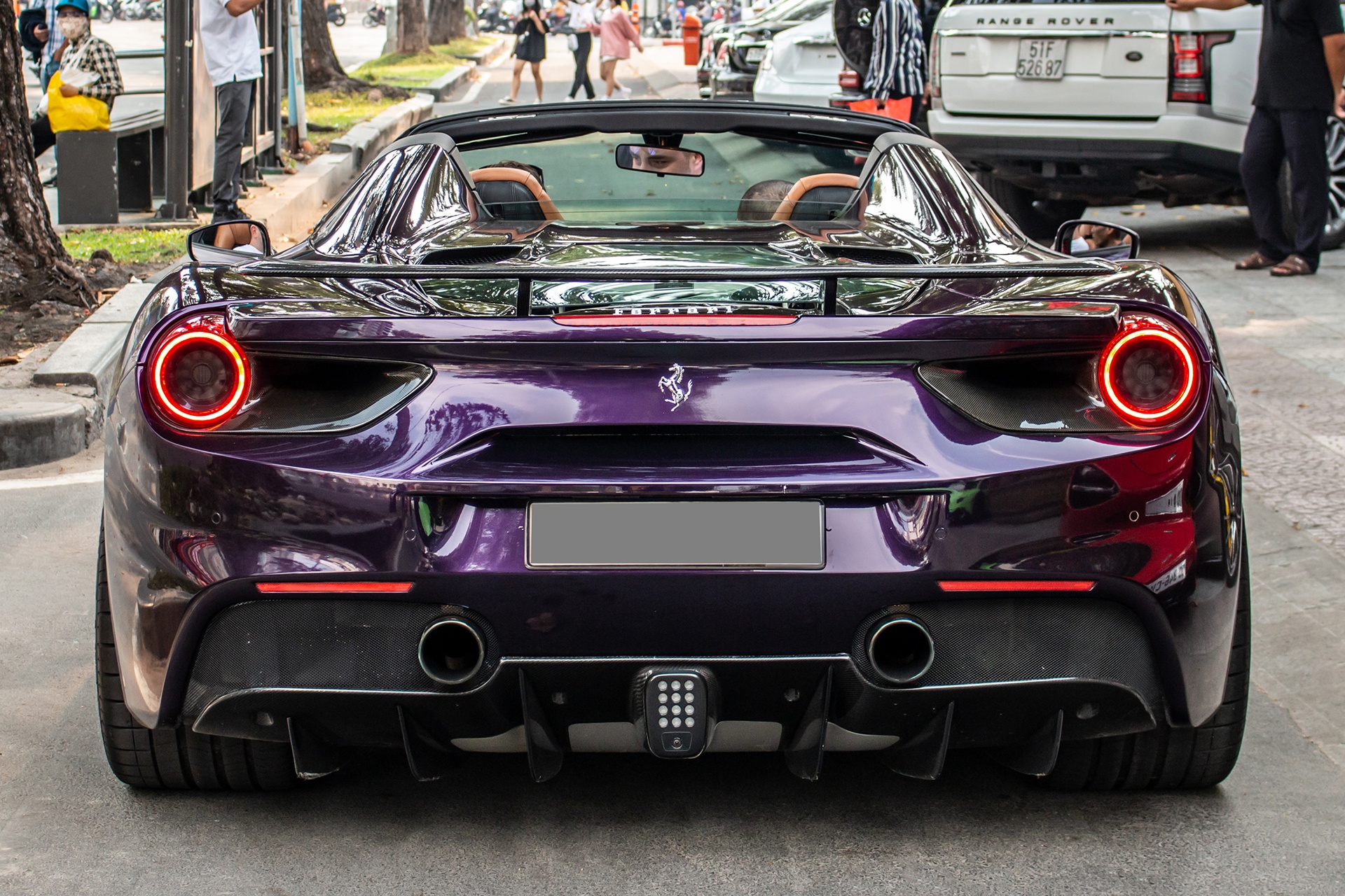 Ferrari 488 Spider anh 13