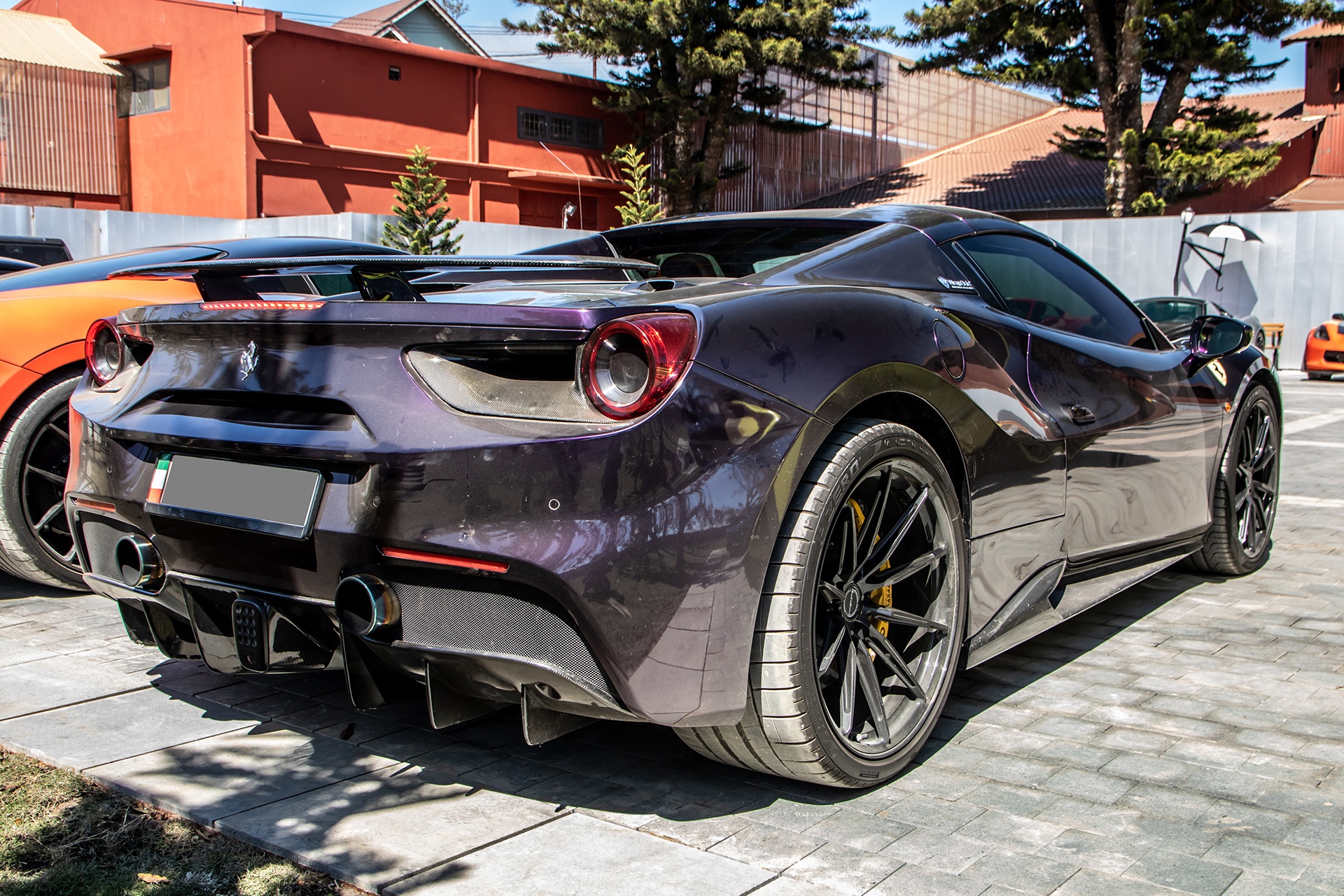 Ferrari 488 Spider anh 4