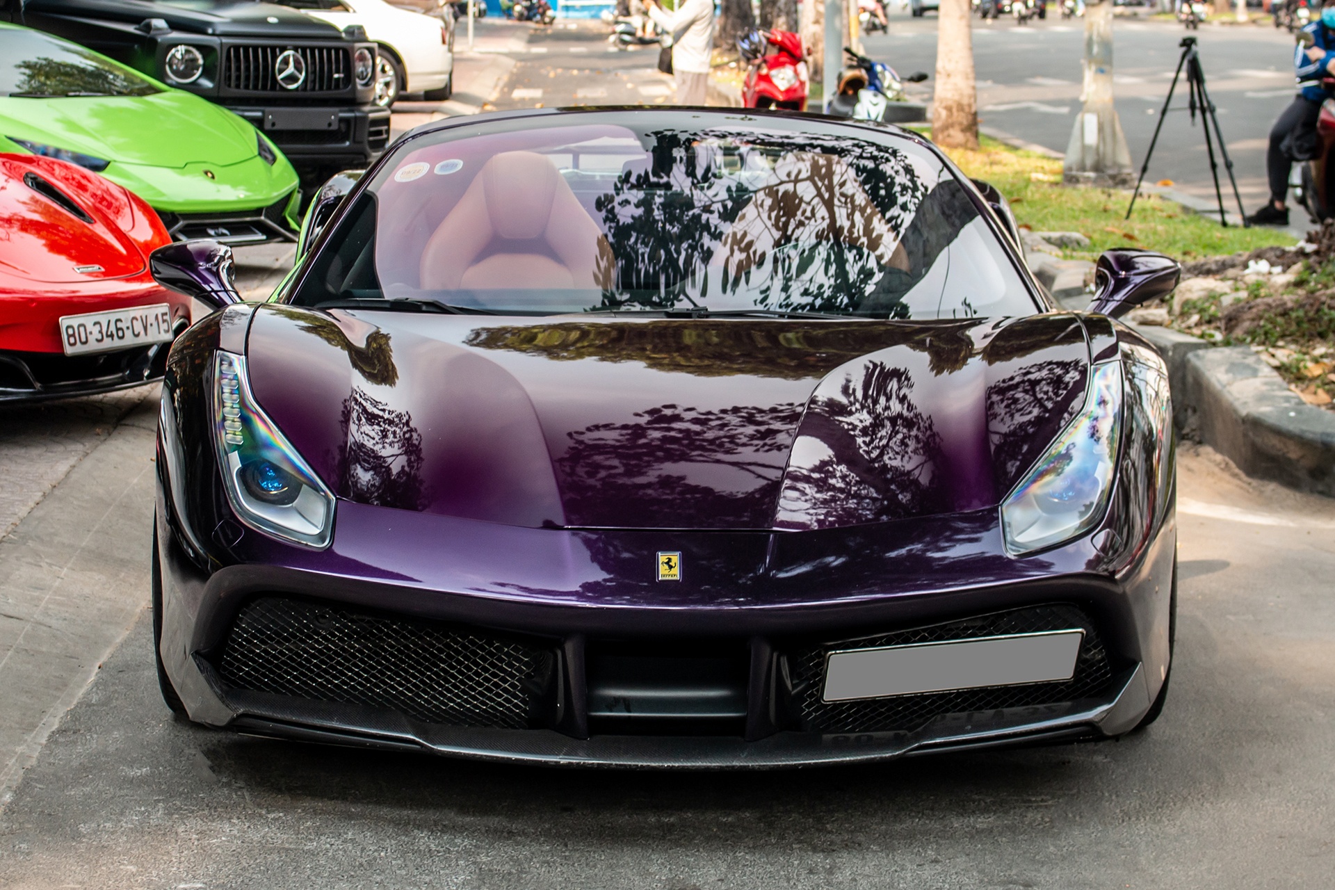 Ferrari 488 Spider anh 2