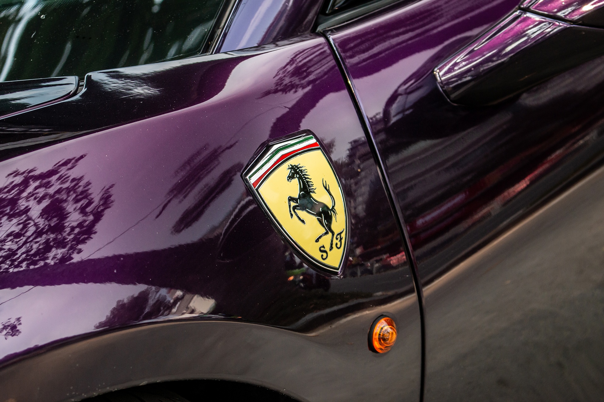 Ferrari 488 Spider anh 7