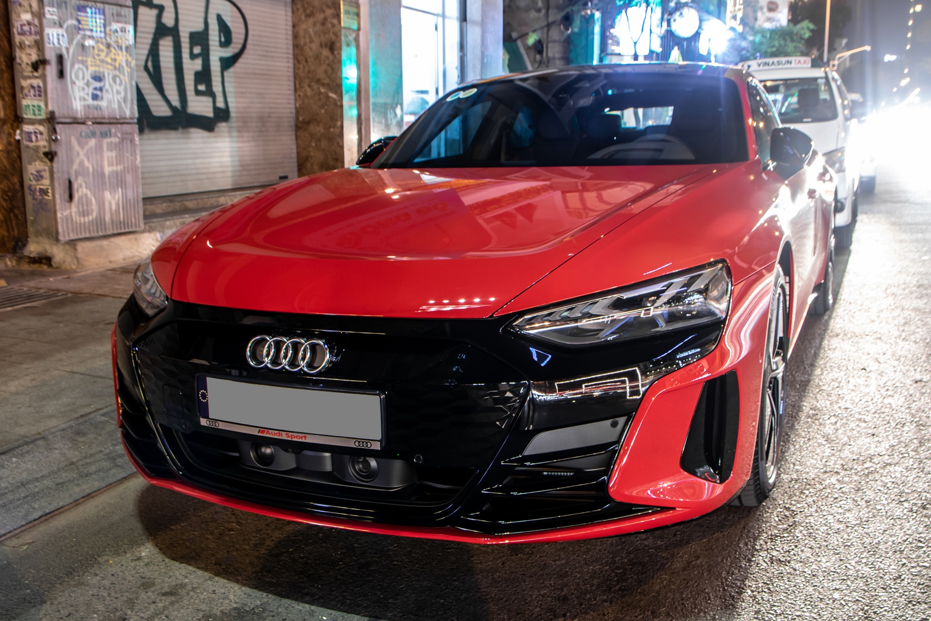 Audi e-tron GT đầu tiên về Việt Nam ảnh 2 Audi e-tron GT dau tien ve Viet Nam anh 2