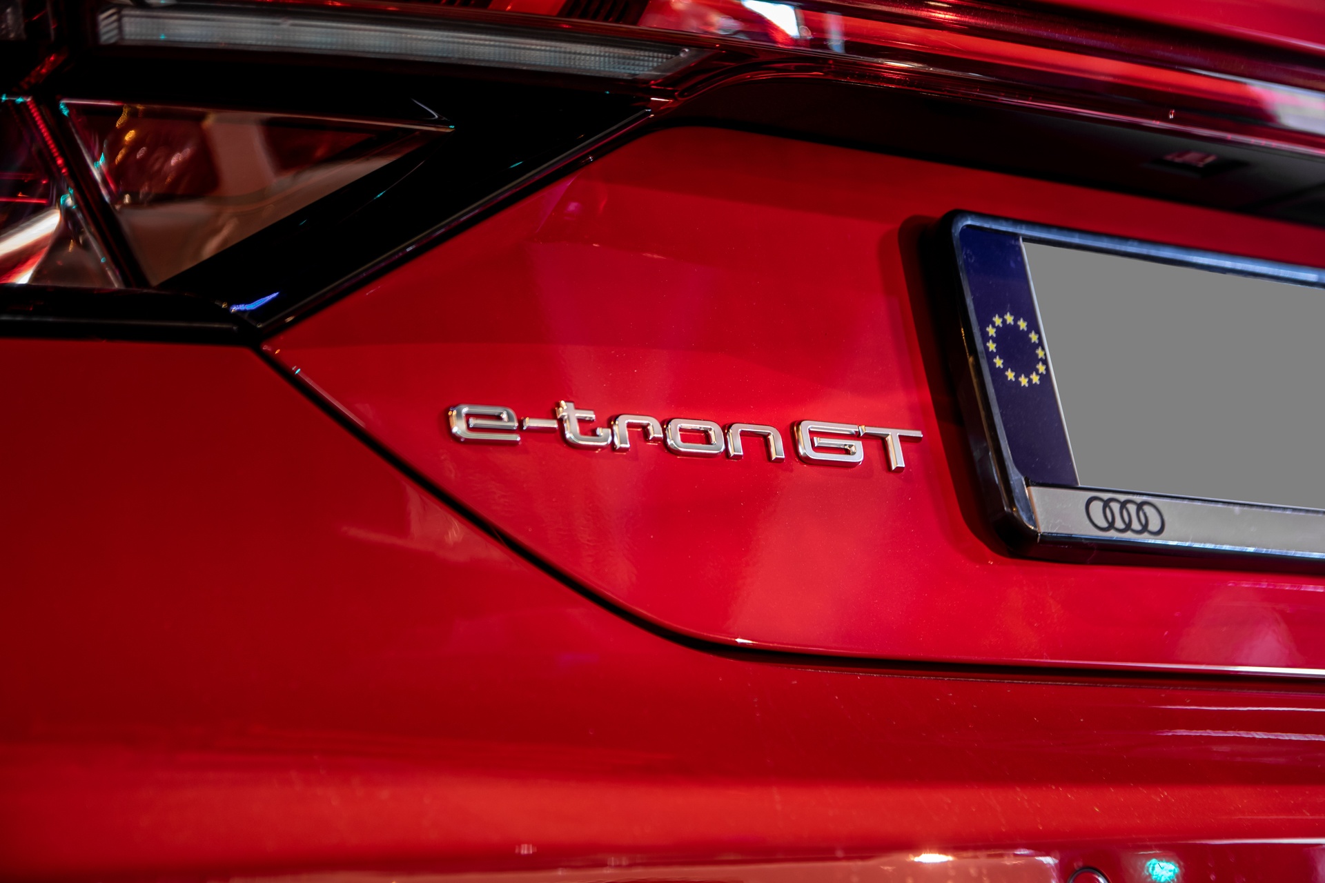 Audi e-tron GT đầu tiên về Việt Nam ảnh 10 Audi e-tron GT dau tien ve Viet Nam anh 10