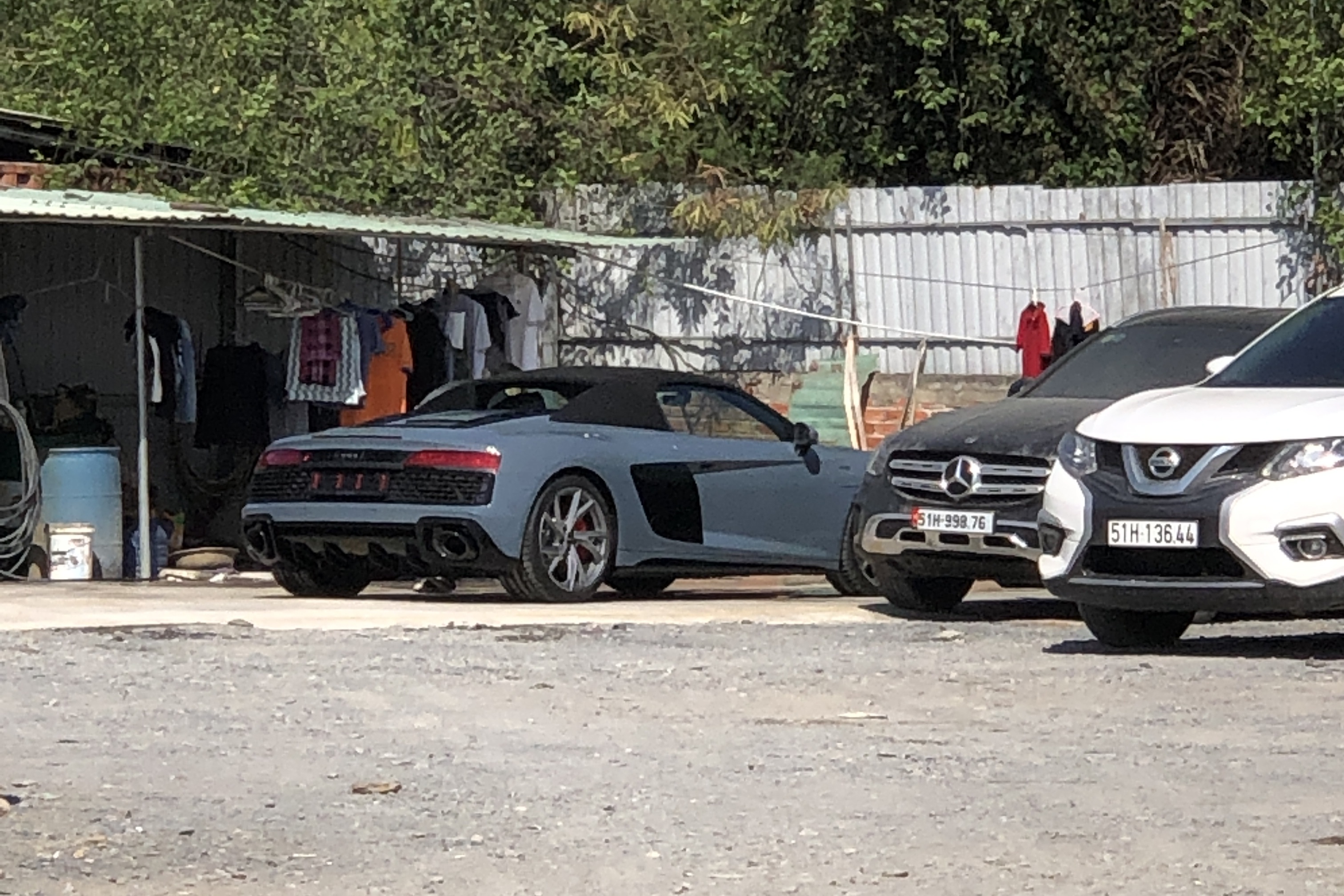 Audi R8 V10 RWD Spyder anh 1