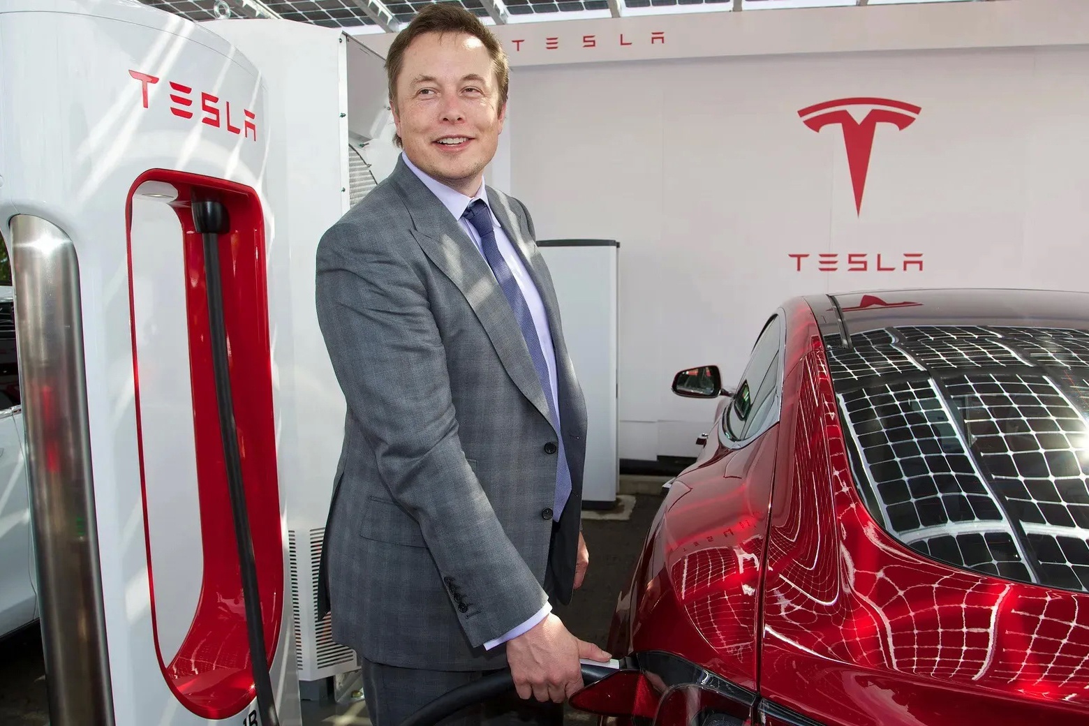 Cuoc chien EV - Tesla phat trien the nao sau 19 nam? hinh anh