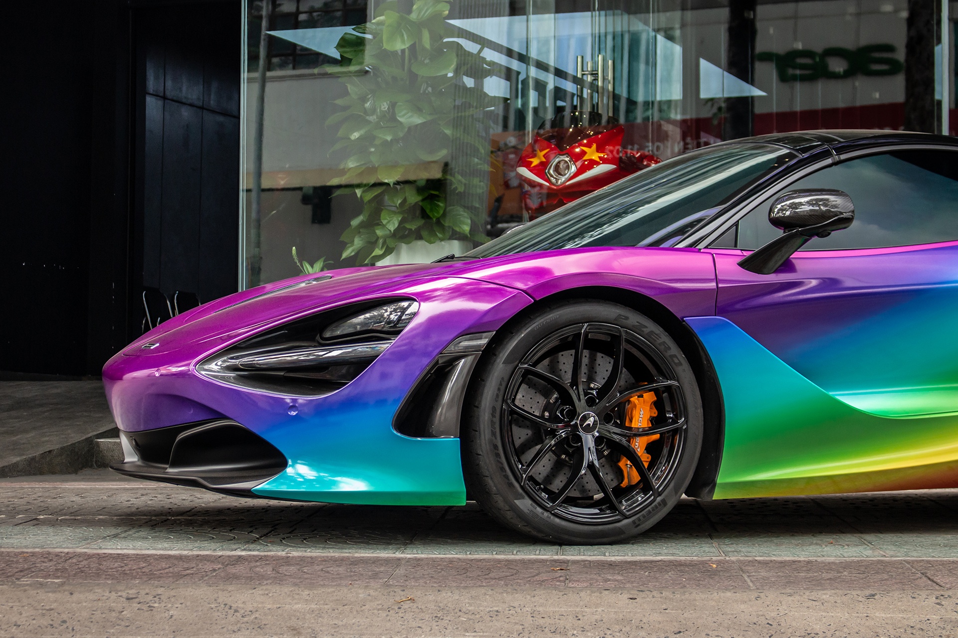 McLaren 720S Spider anh 4