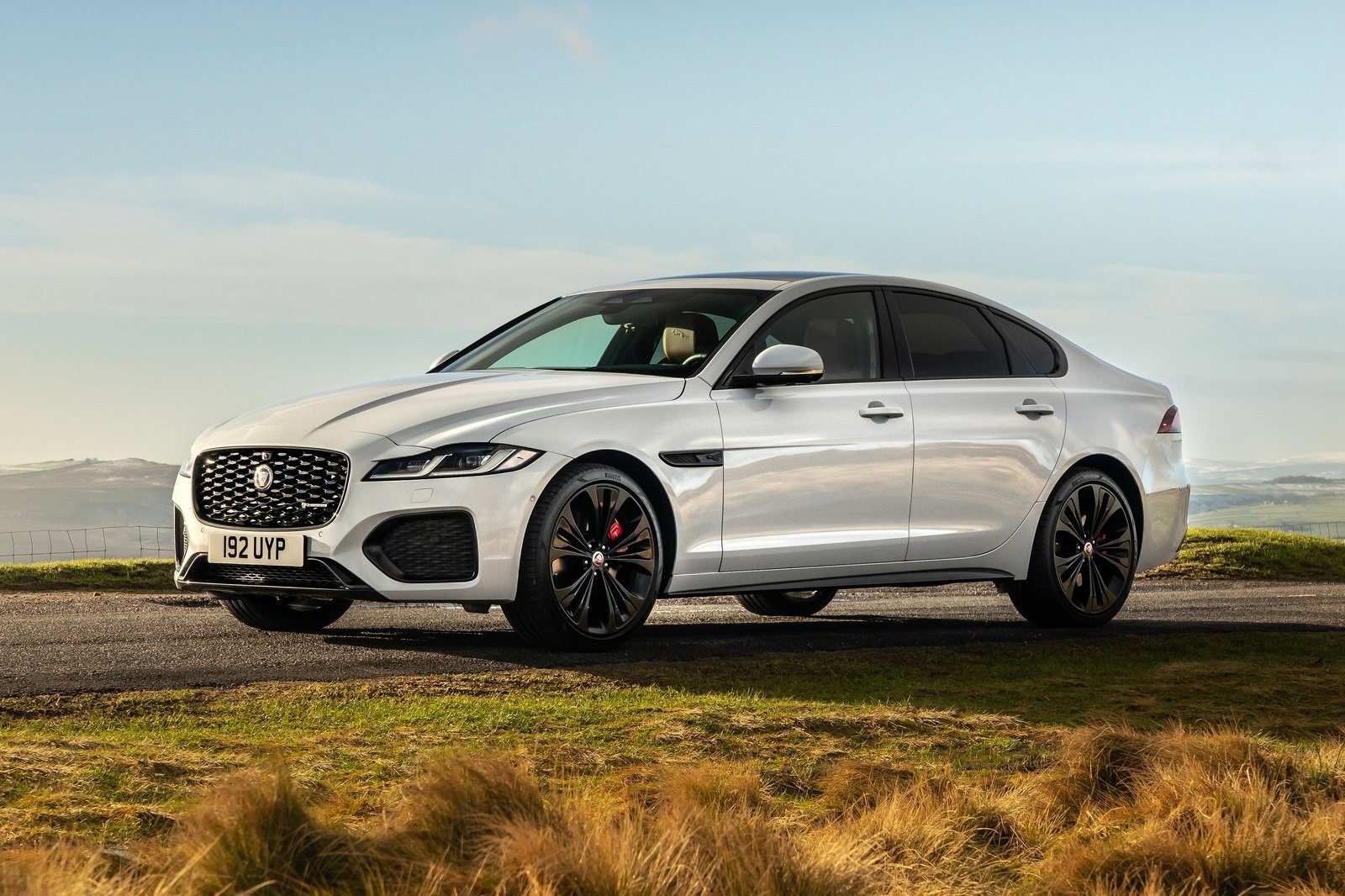 Jaguar Land Rover hop tac voi NVIDIA anh 2