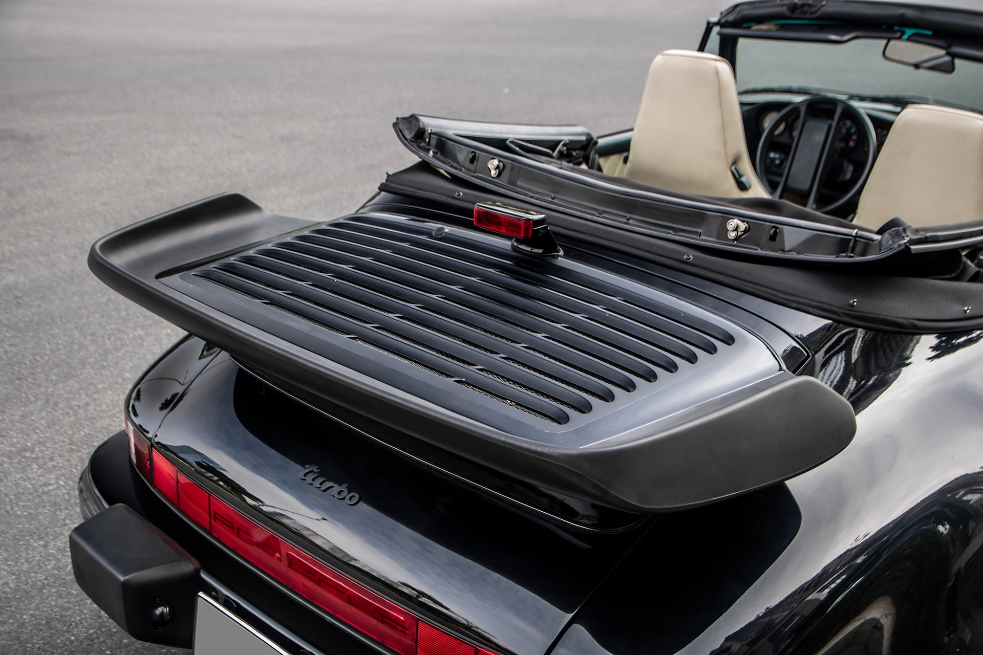 Porsche 930 Turbo Cabriolet hang hiem anh 11