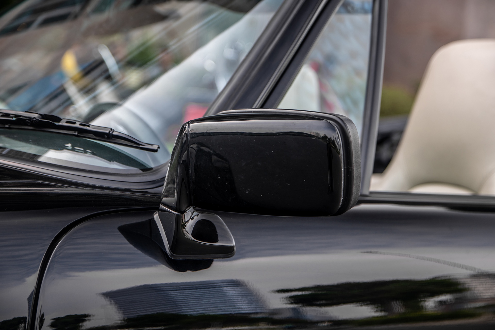 Porsche 930 Turbo Cabriolet hàng hiếm ảnh 6 Porsche 930 Turbo Cabriolet hang hiem anh 6