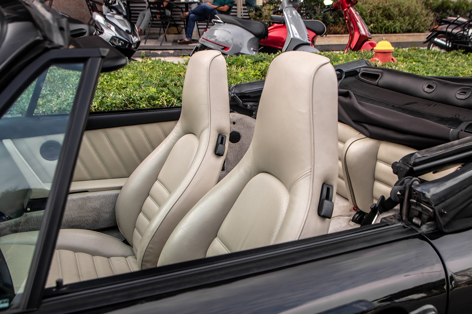 Porsche 930 Turbo Cabriolet hàng hiếm ảnh 14 Porsche 930 Turbo Cabriolet hang hiem anh 14