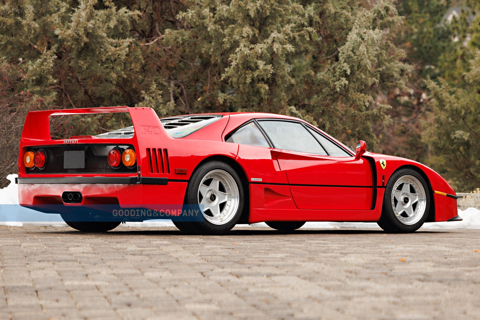 Ferrari F40 hang hiem anh 2