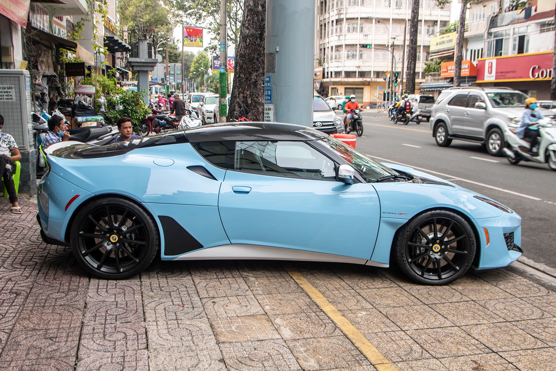 Lotus Evora GT dau tien tai Viet Nam anh 17