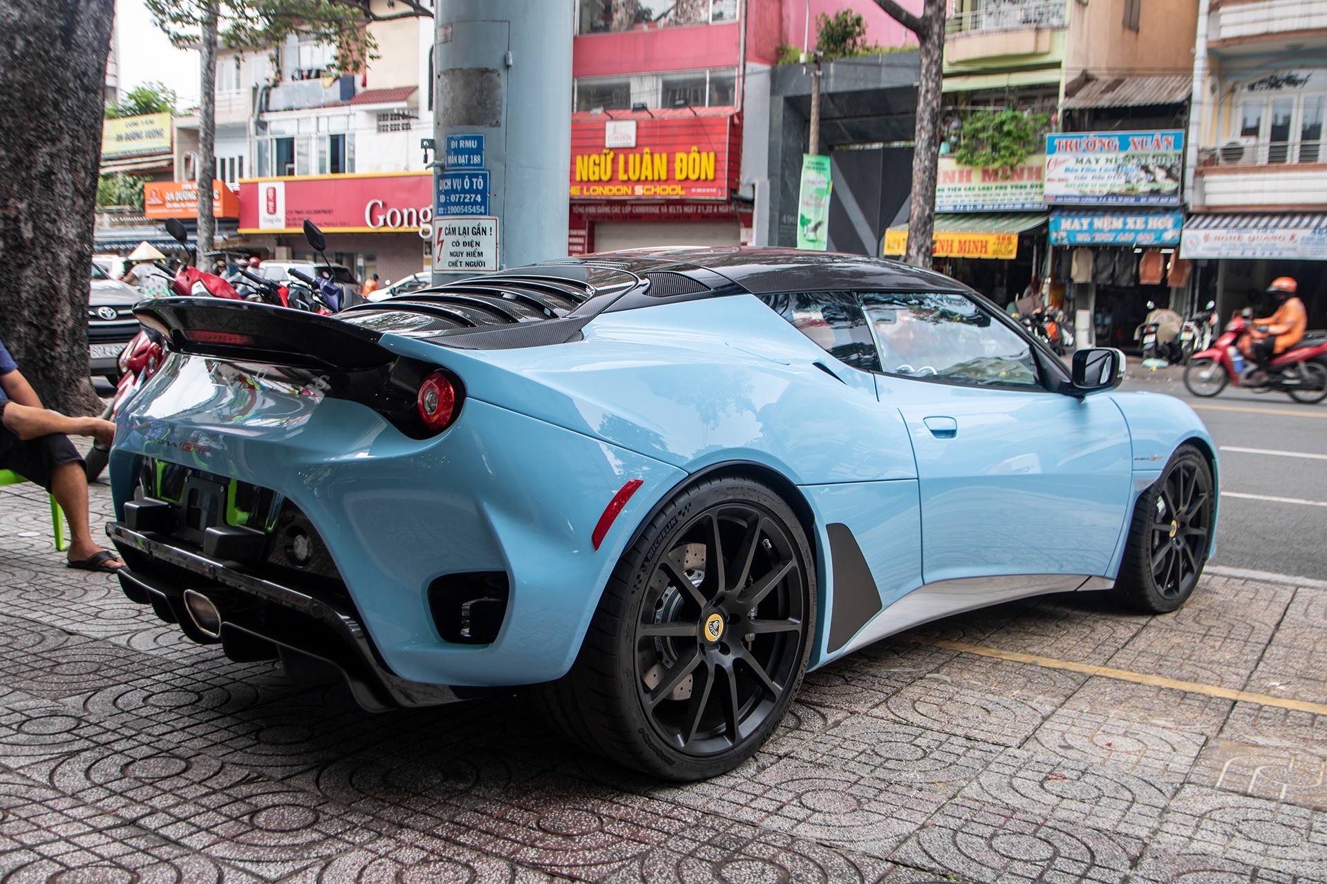 Lotus Evora GT dau tien tai Viet Nam anh 19