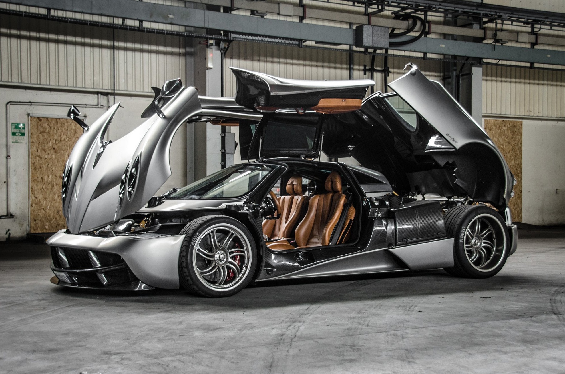 Koenigsegg Regera va Pagani Huayra anh 20