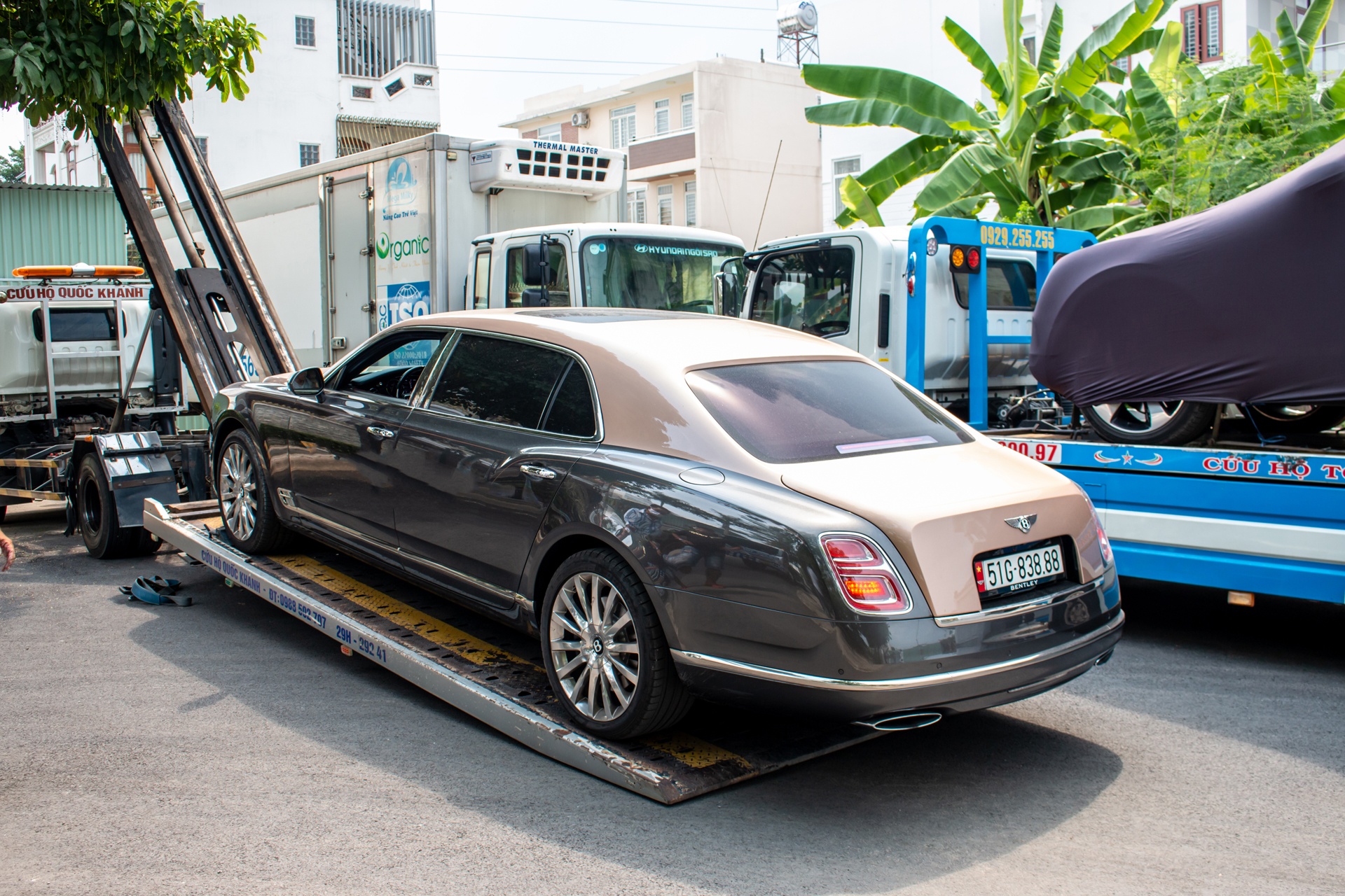 Koenigsegg Regera được vận chuyển ra Đà Nẵng ảnh 11 Koenigsegg Regera duoc van chuyen ra Da Nang anh 11