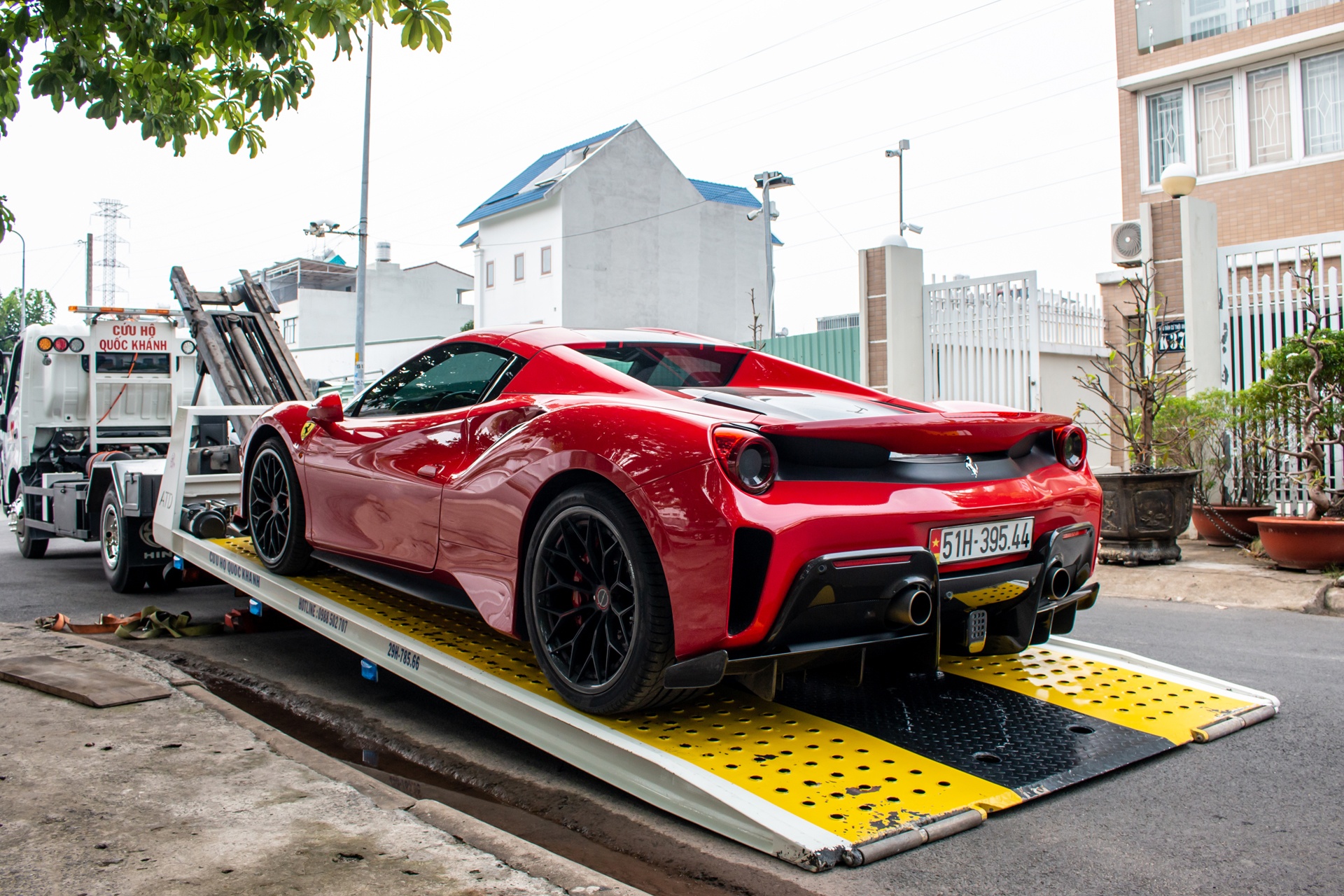 Koenigsegg Regera duoc van chuyen ra Da Nang anh 7