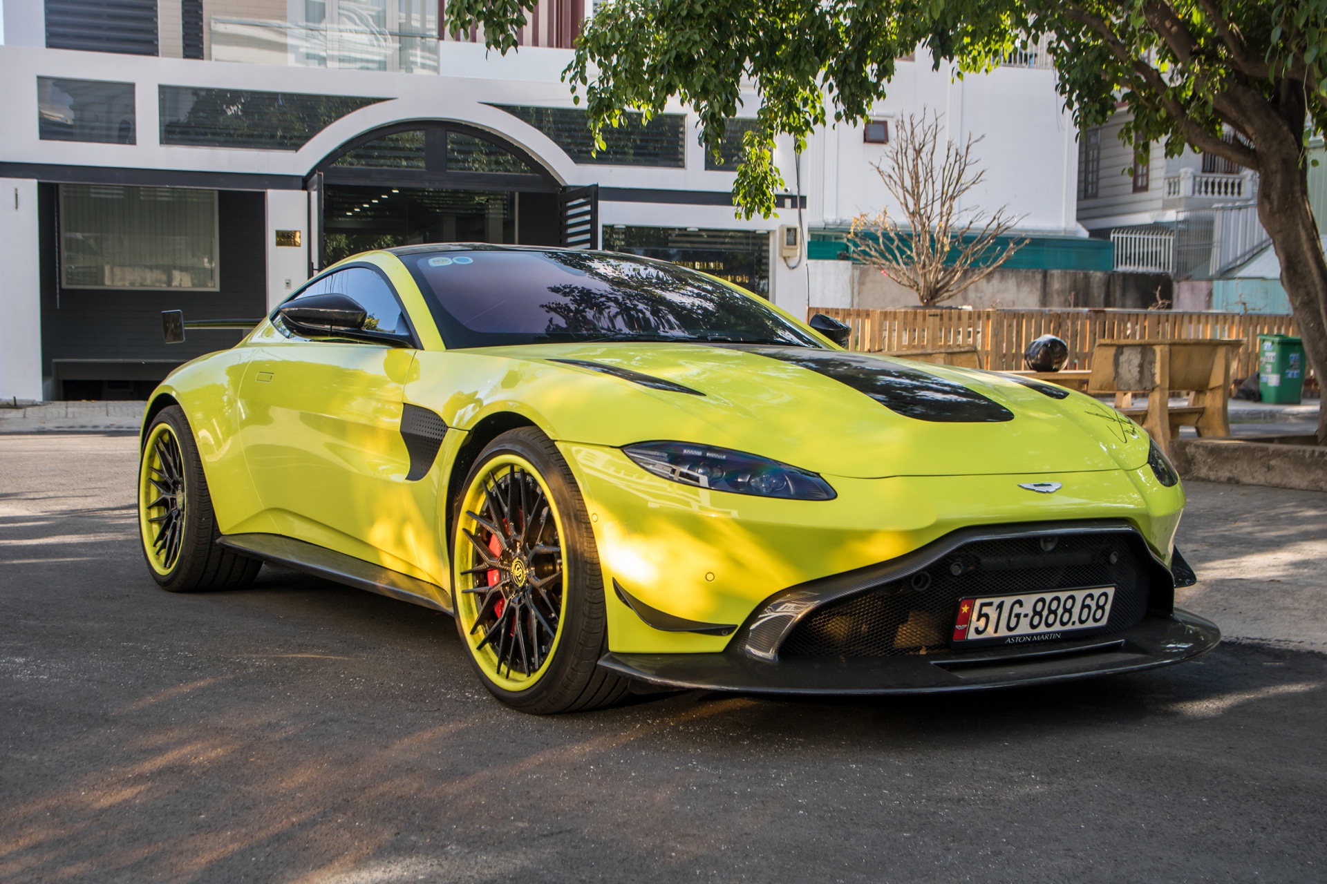 Koenigsegg Regera duoc van chuyen ra Da Nang anh 12