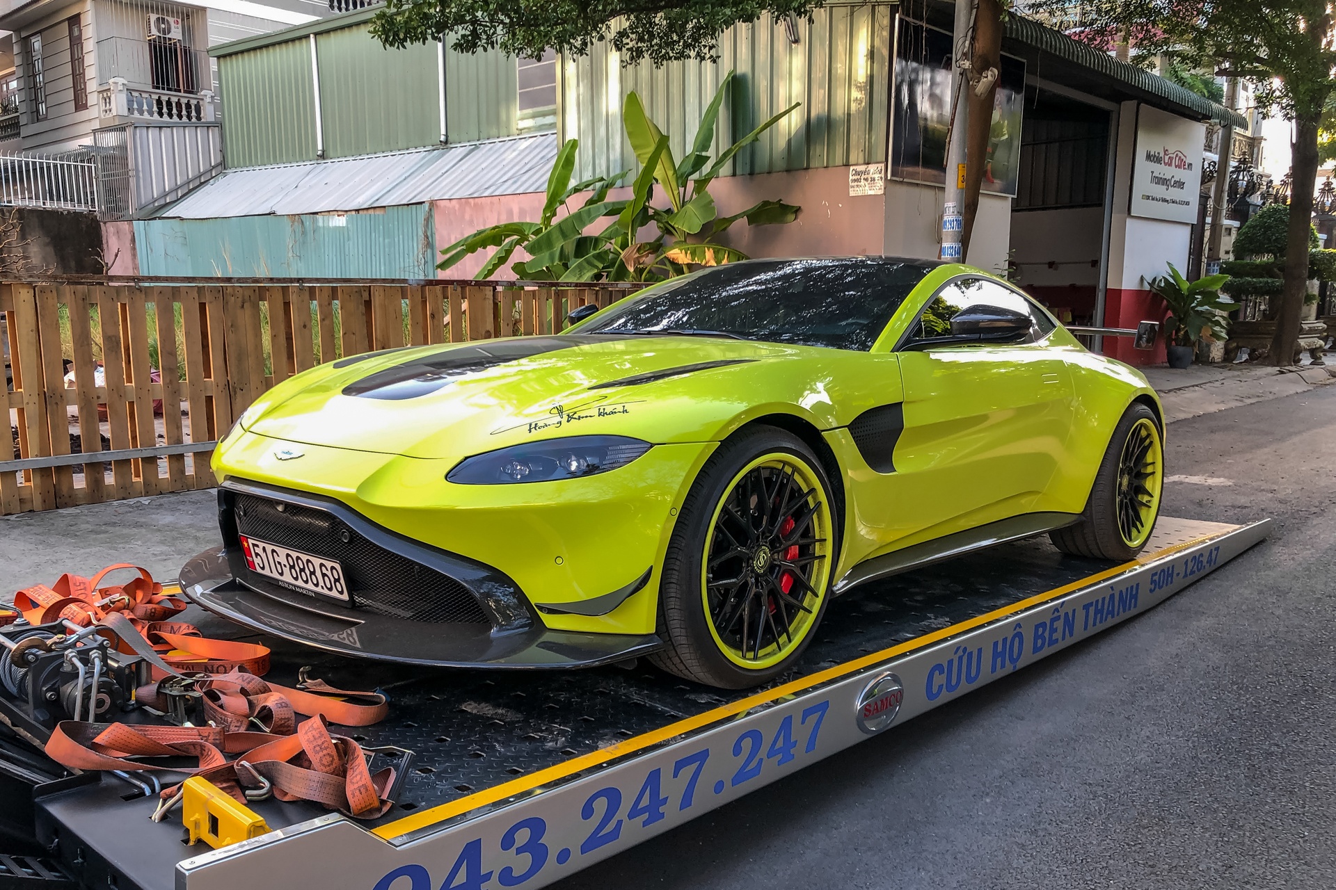 Koenigsegg Regera duoc van chuyen ra Da Nang anh 13