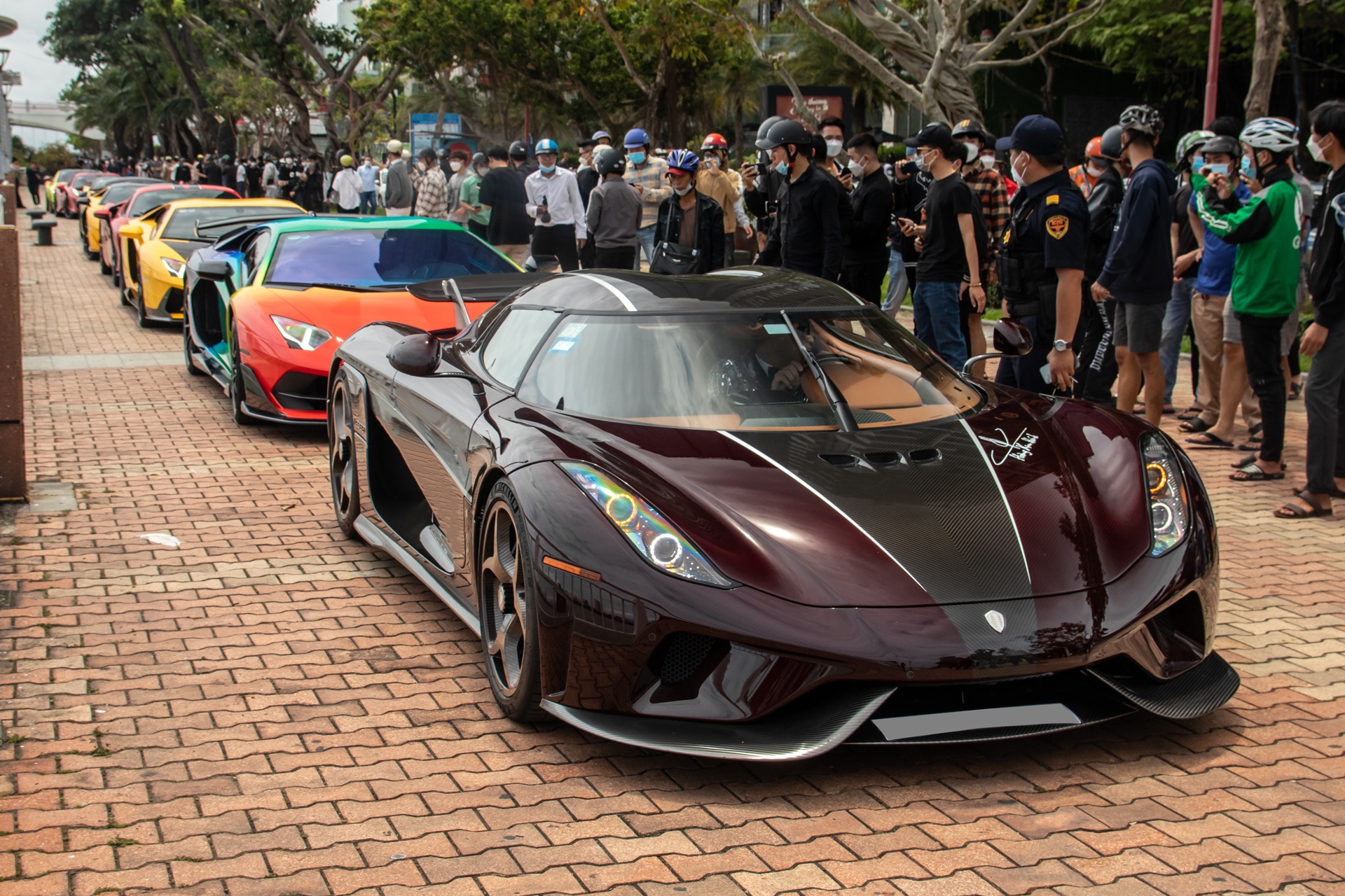 Koenigsegg Regera se tham du hanh trinh sieu xe vao tuan sau hinh anh