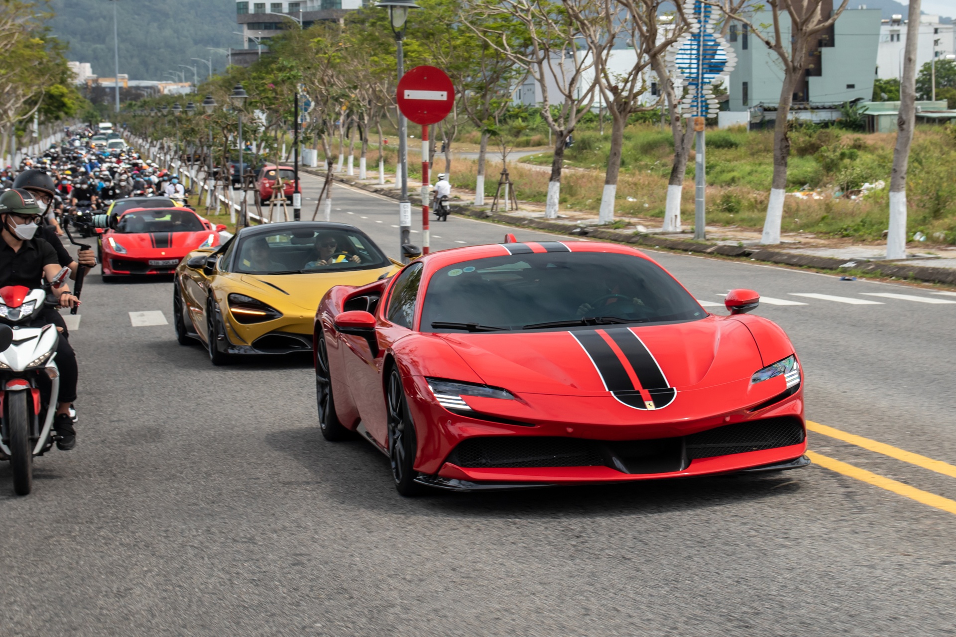Koenigsegg Regera lan dau lan banh anh 11