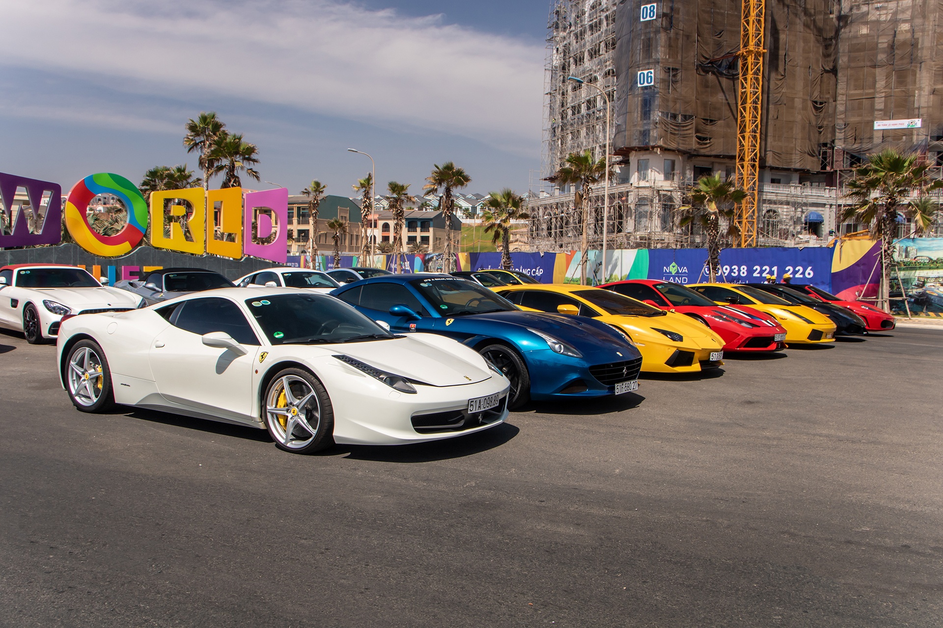 Loat sieu xe du sac mau xuat hien tai Phan Thiet hinh anh