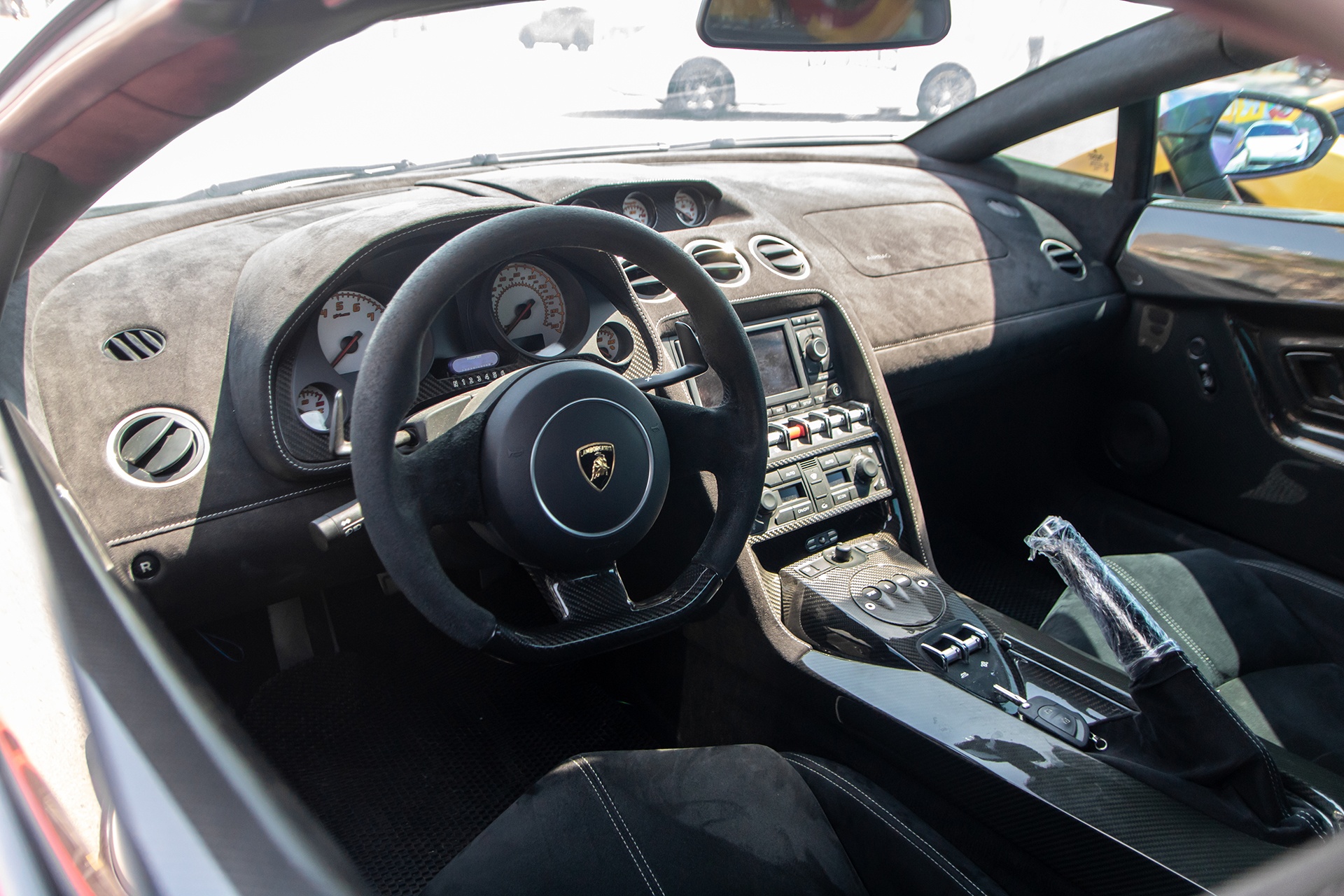 Lamborghini Gallardo LP 570-4 Performante tại Việt Nam ảnh 12 Lamborghini Gallardo LP 570-4 Performante tai Viet Nam anh 12