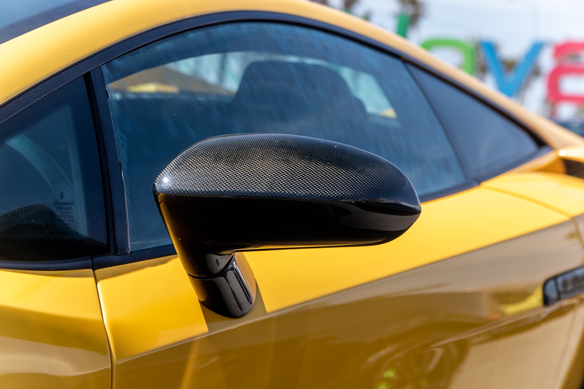 Lamborghini Gallardo đời đầu tại Việt Nam ảnh 6 Lamborghini Gallardo doi dau tai Viet Nam anh 6