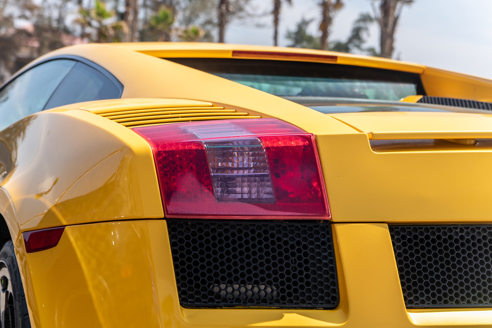 Lamborghini Gallardo đời đầu tại Việt Nam ảnh 5 Lamborghini Gallardo doi dau tai Viet Nam anh 5