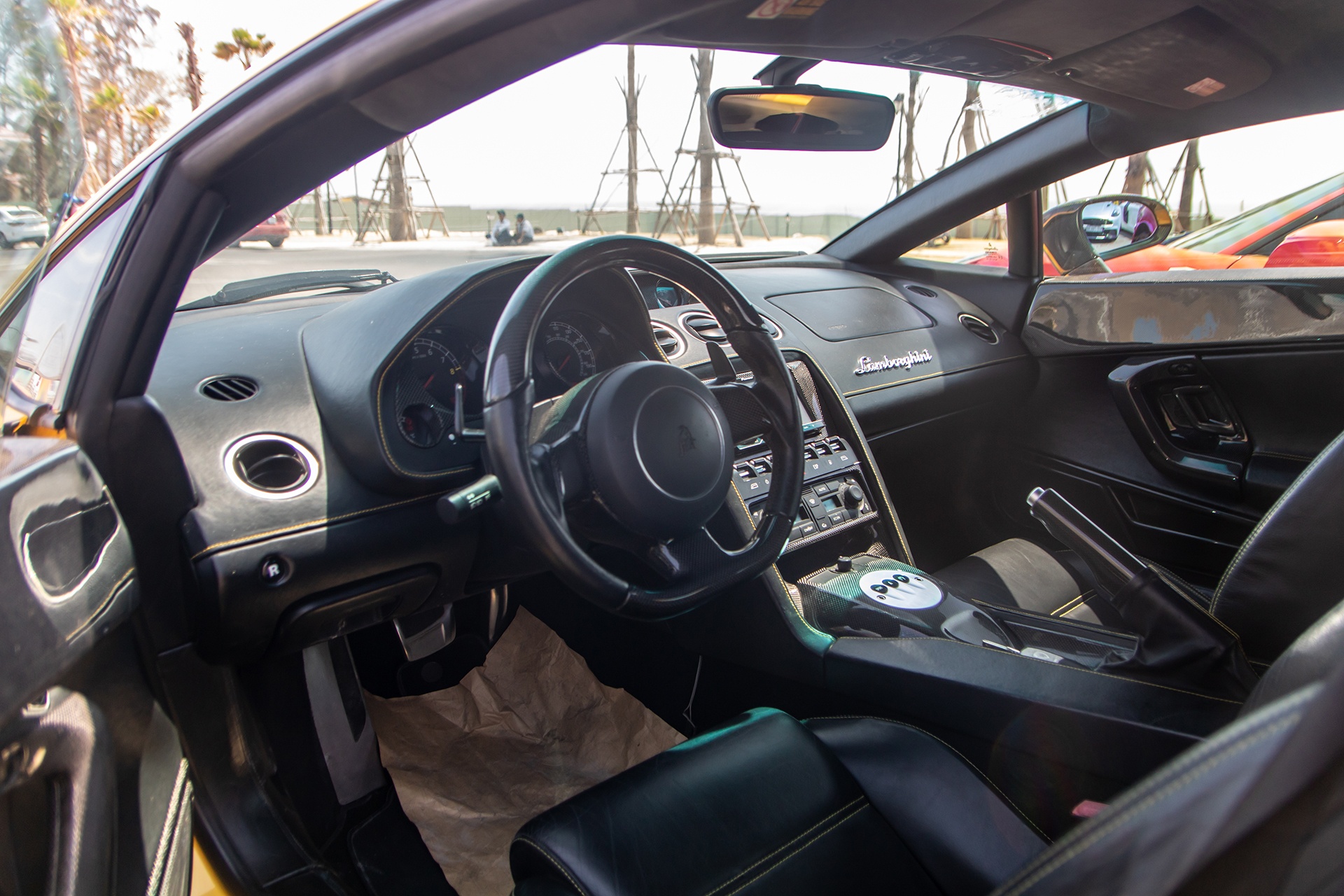 Lamborghini Gallardo đời đầu tại Việt Nam ảnh 10 Lamborghini Gallardo doi dau tai Viet Nam anh 10