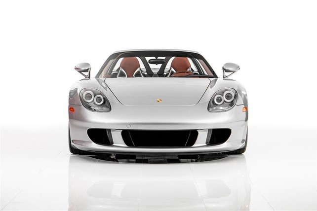 Porsche Carrera GT anh 2